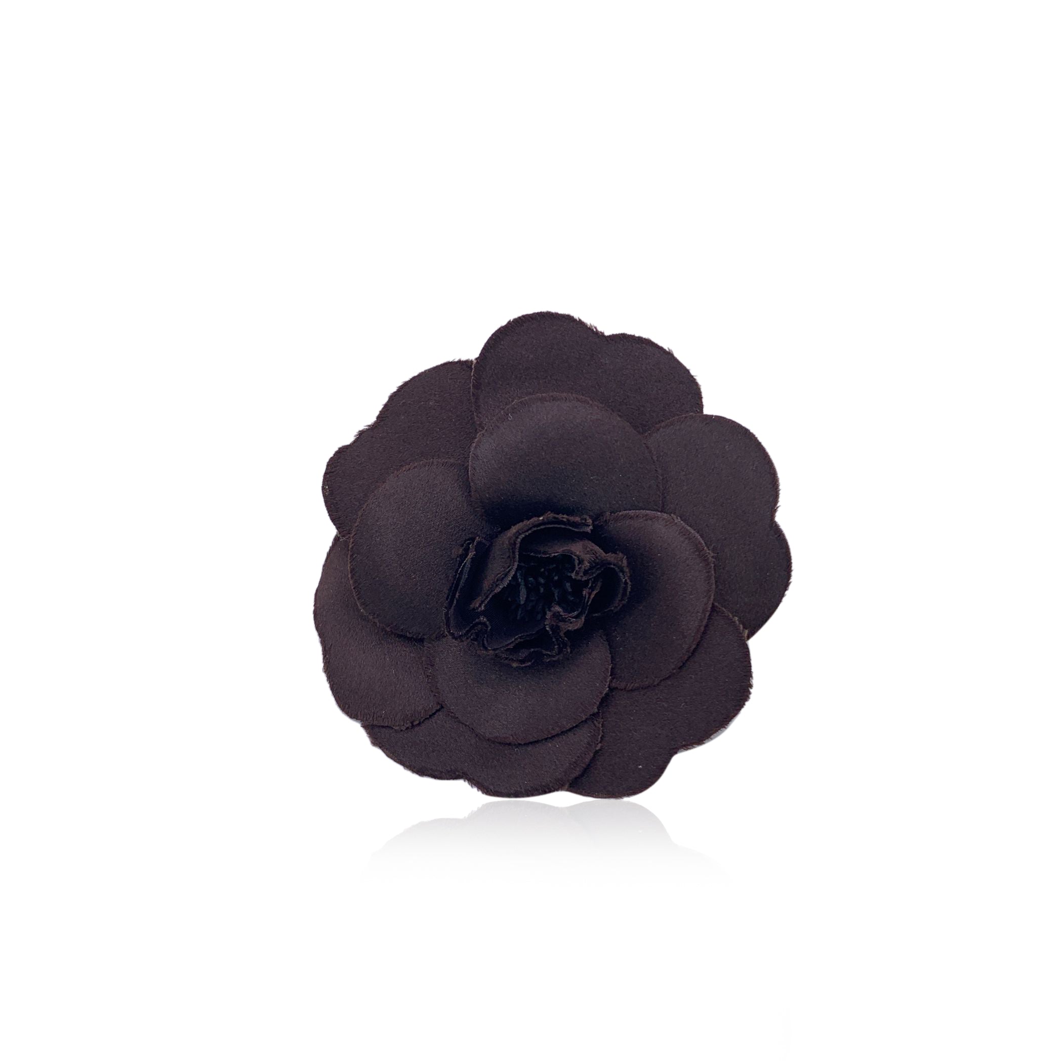 CHANEL Brooches Camelia