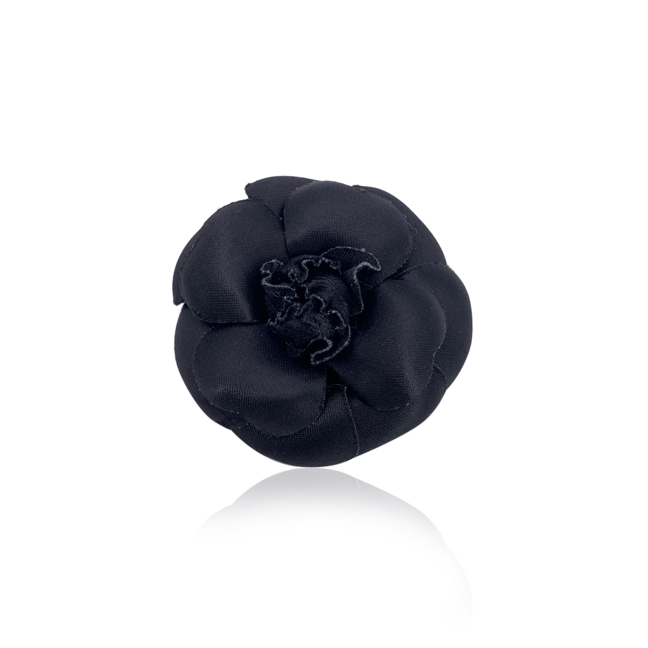 CHANEL Brooches Camelia