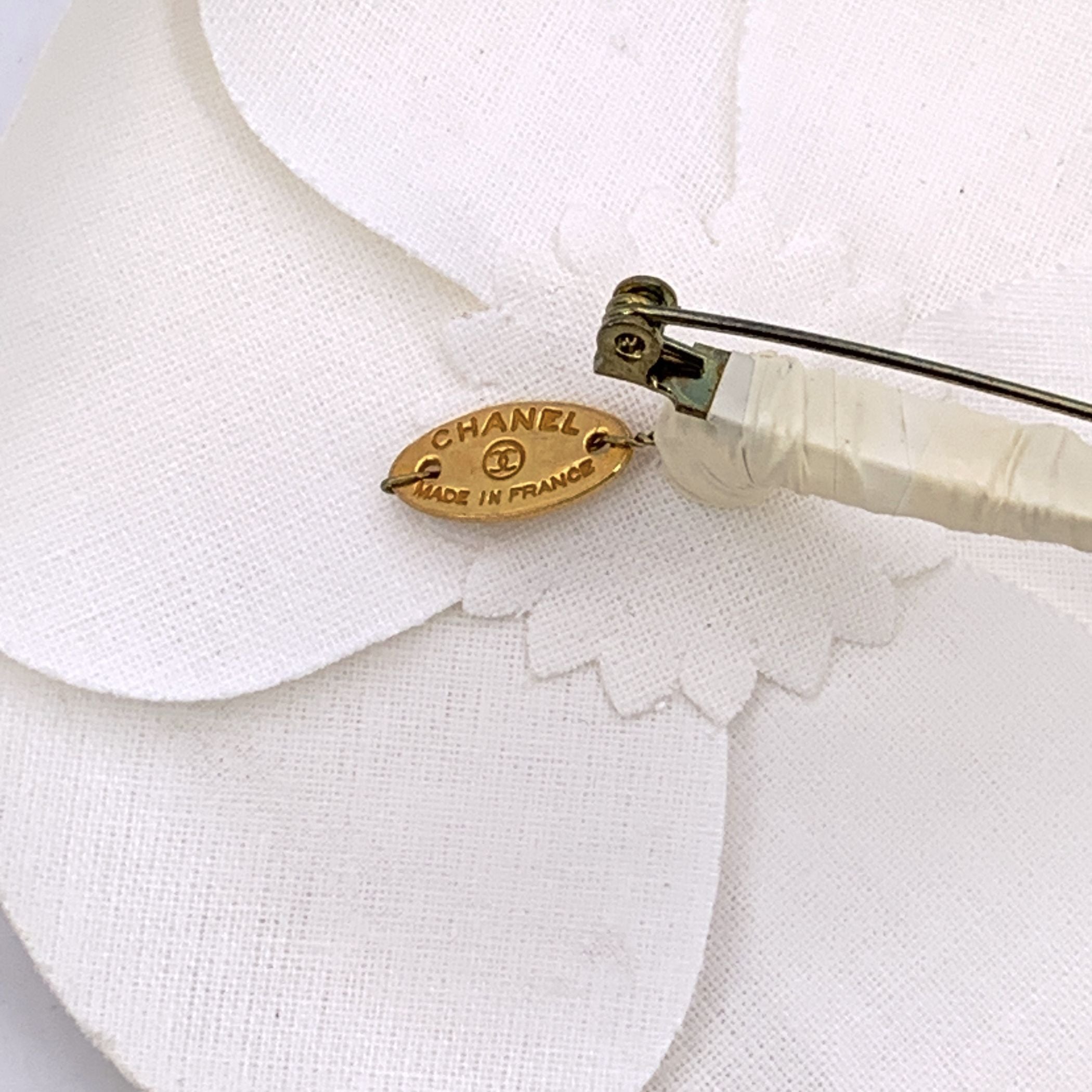 CHANEL Brooches Camelia