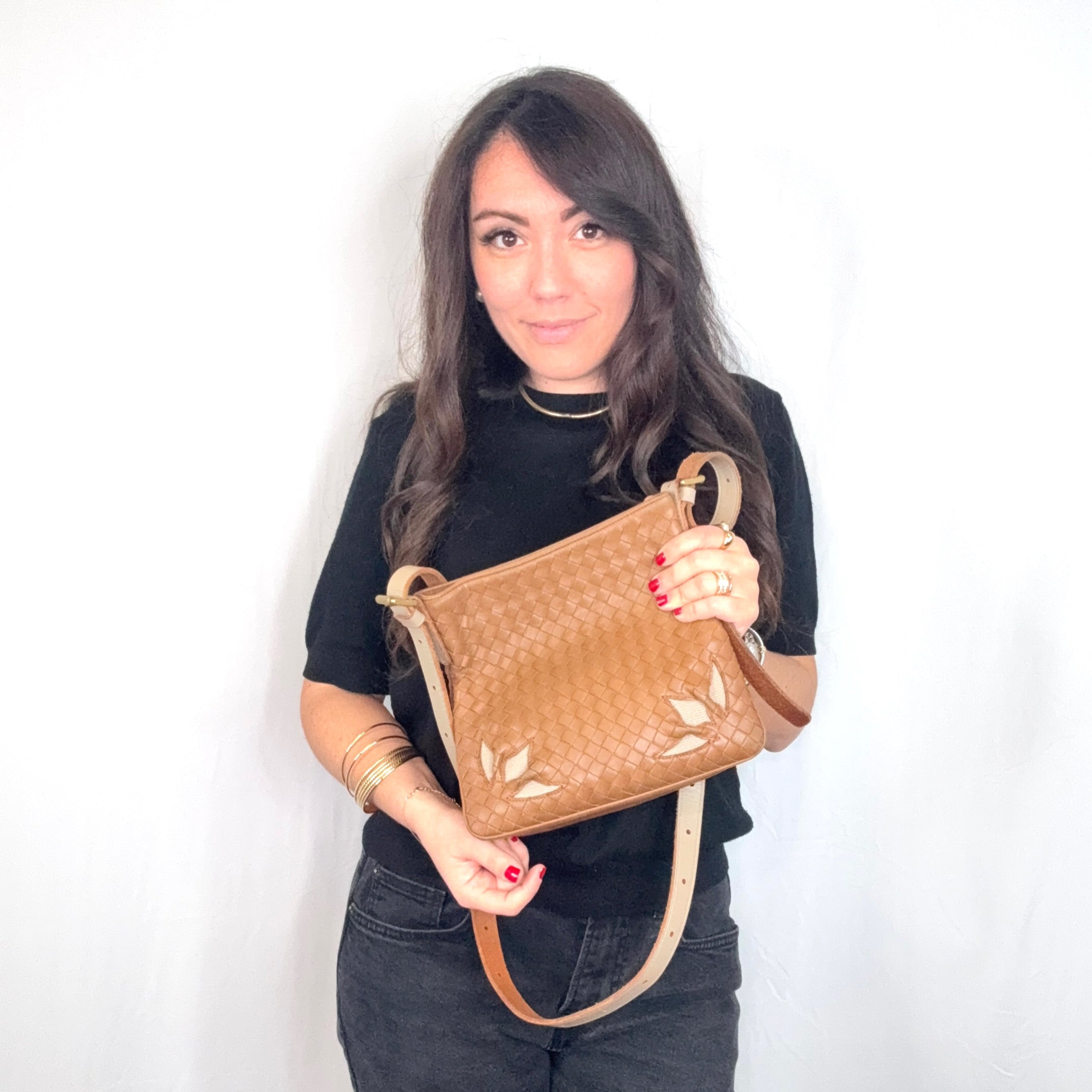 Bottega Veneta Beige Woven Intrecciato Cut Out Leather Shoulder Bag