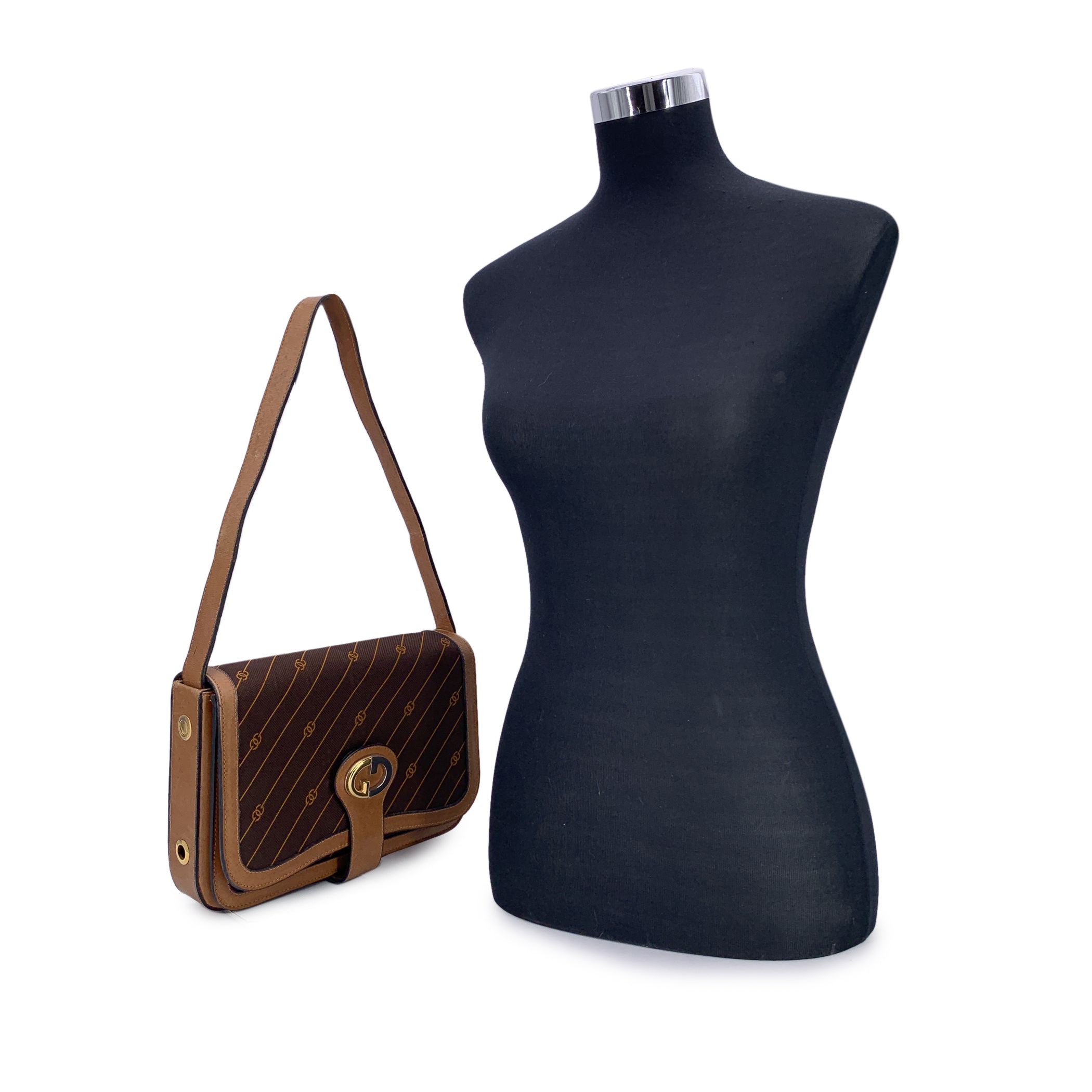 GUCCI Shoulder Bags