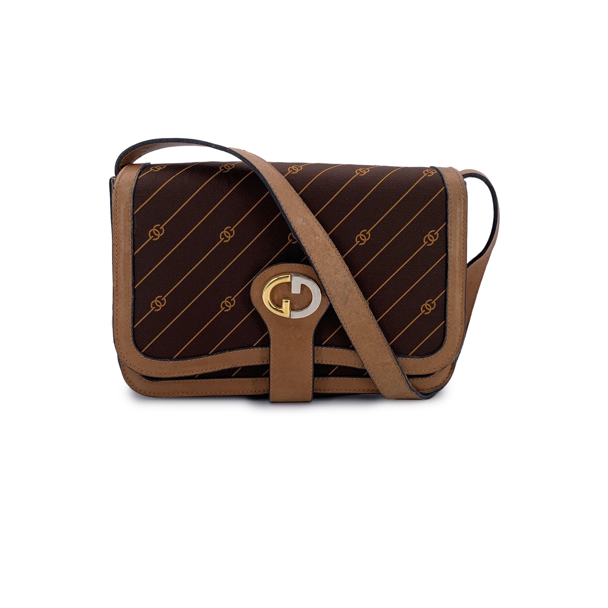 GUCCI Shoulder Bags