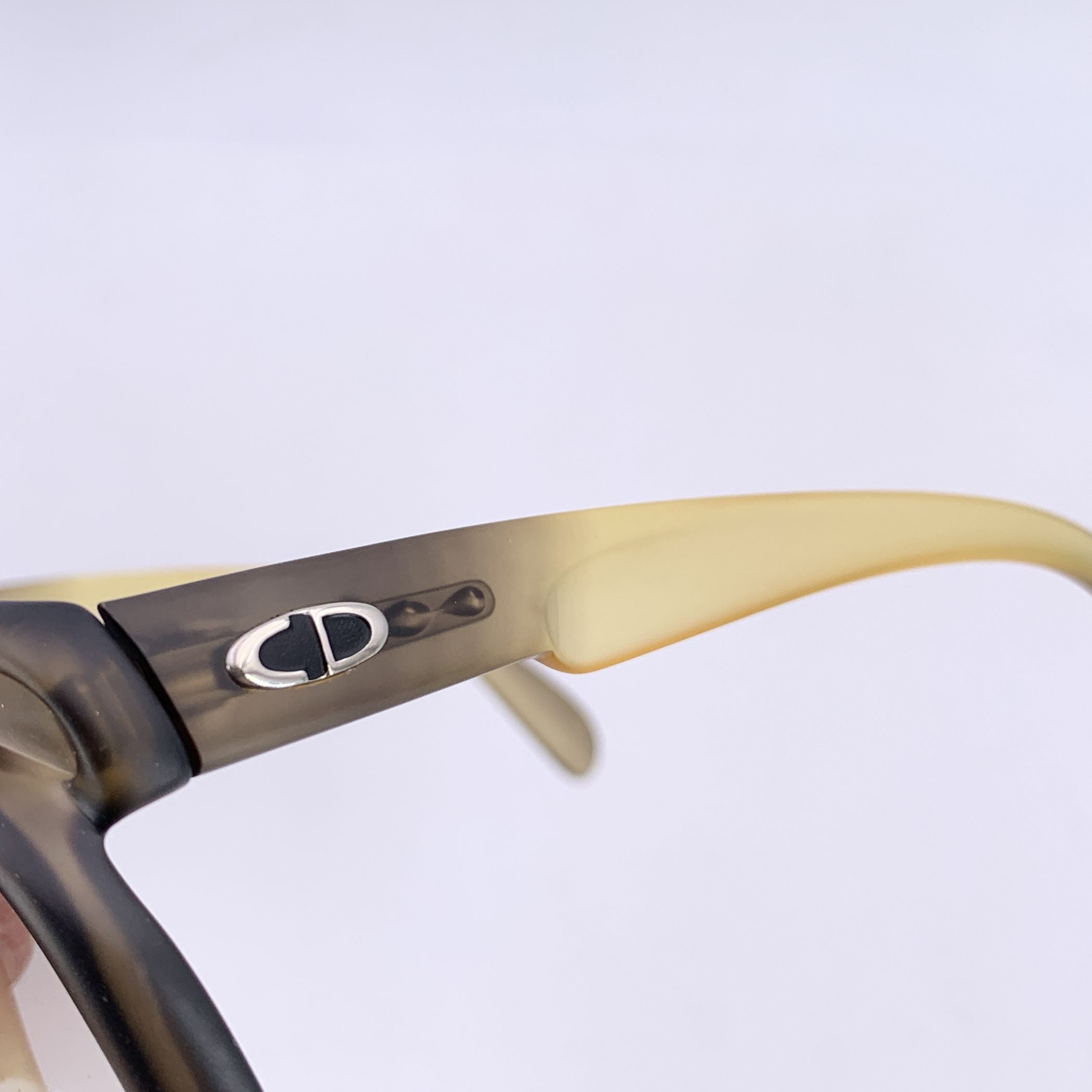 CHRISTIAN DIOR Sunglasses