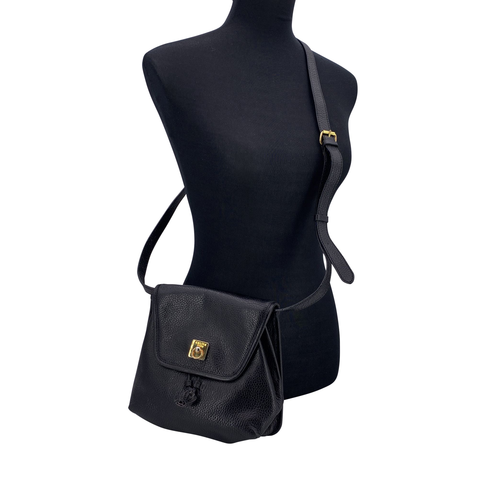 CELINE Shoulder Bags