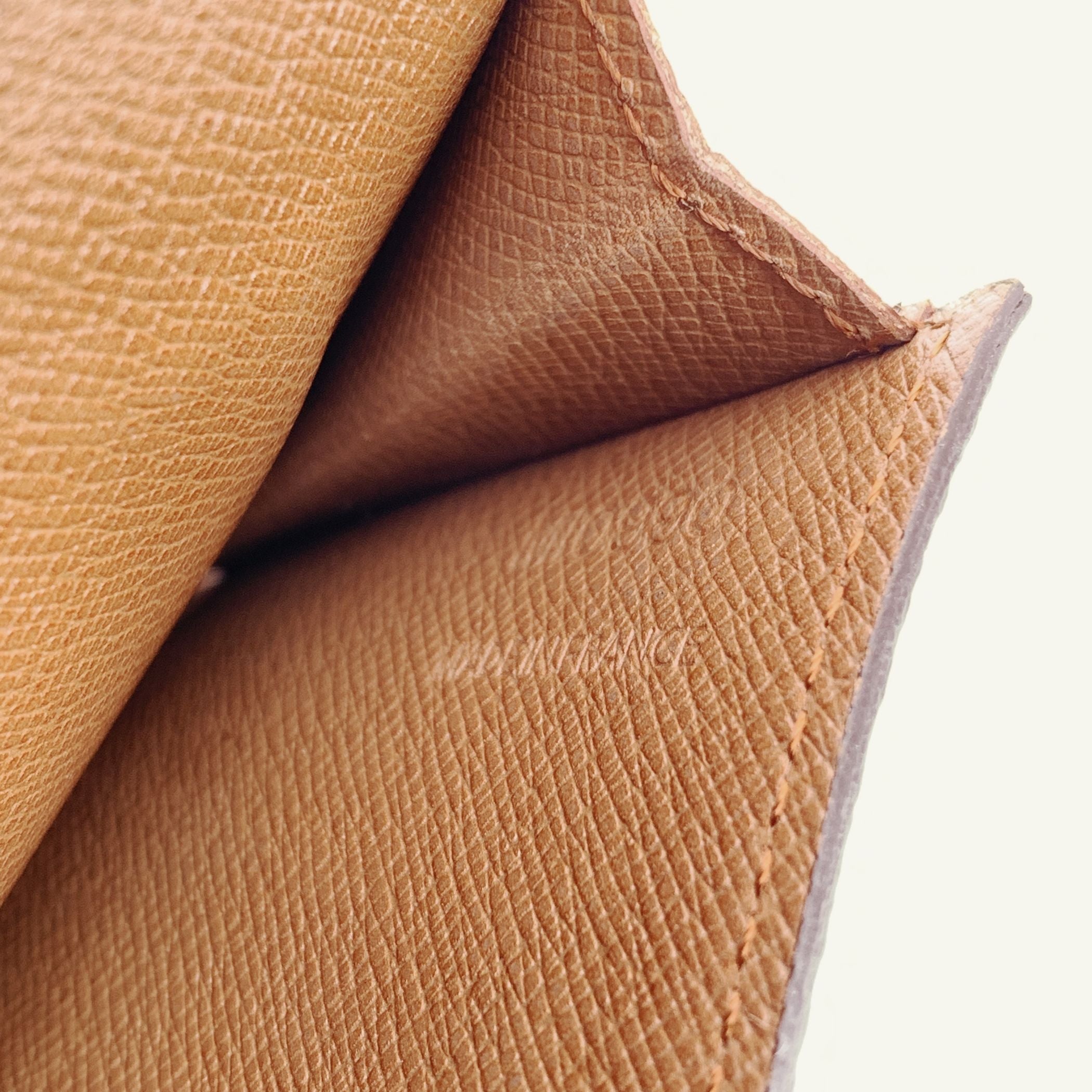 LOUIS VUITTON Wallets