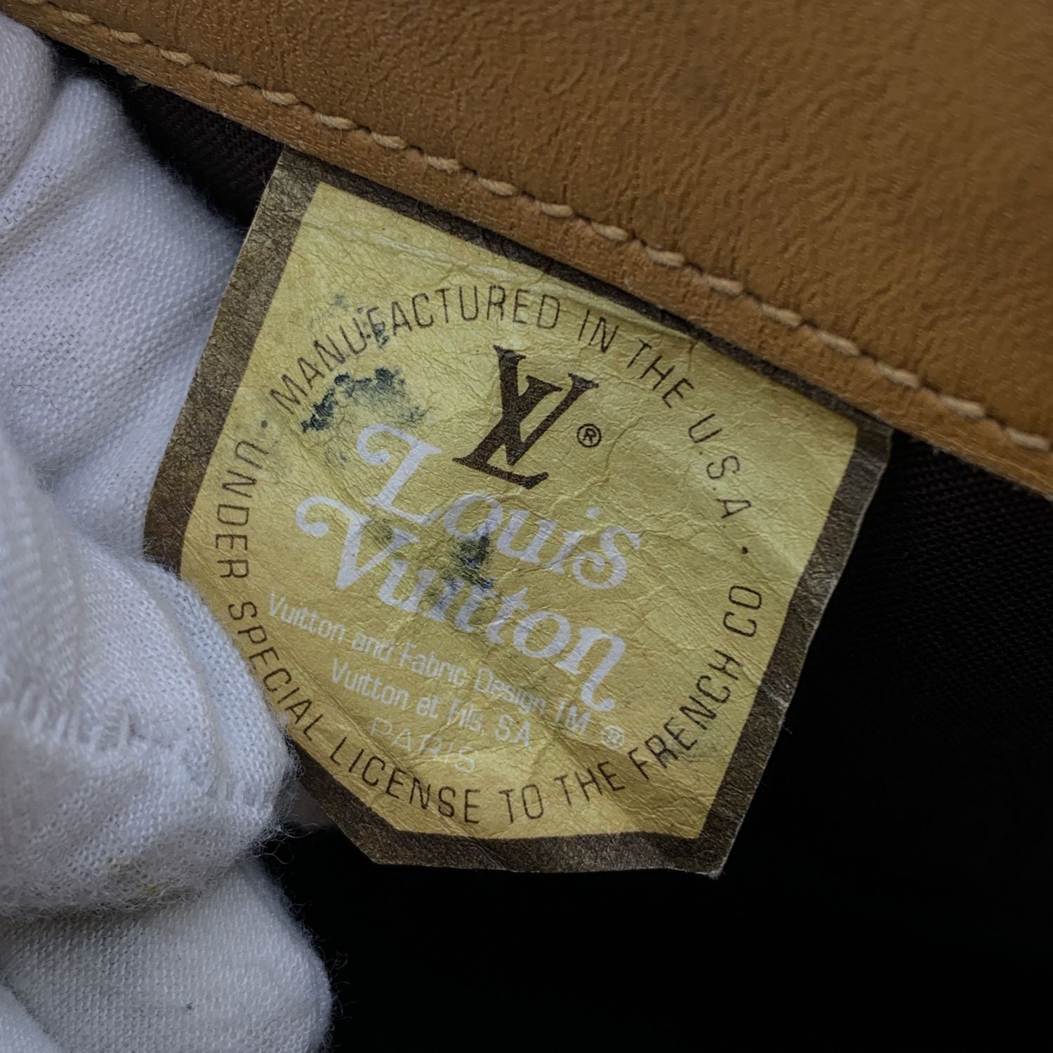 Louis Vuitton Bucket Shoulder Bags