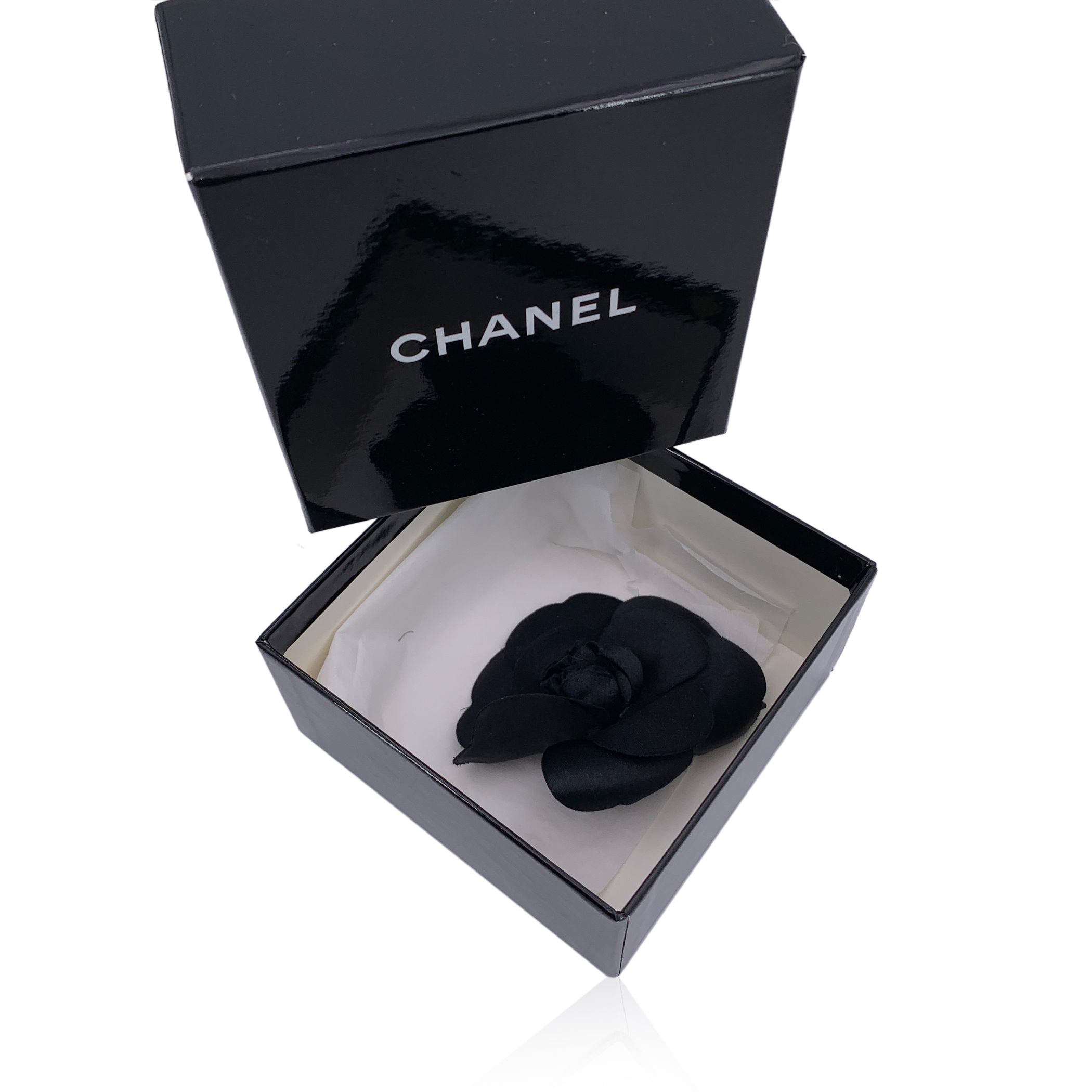 CHANEL Brooches Camelia