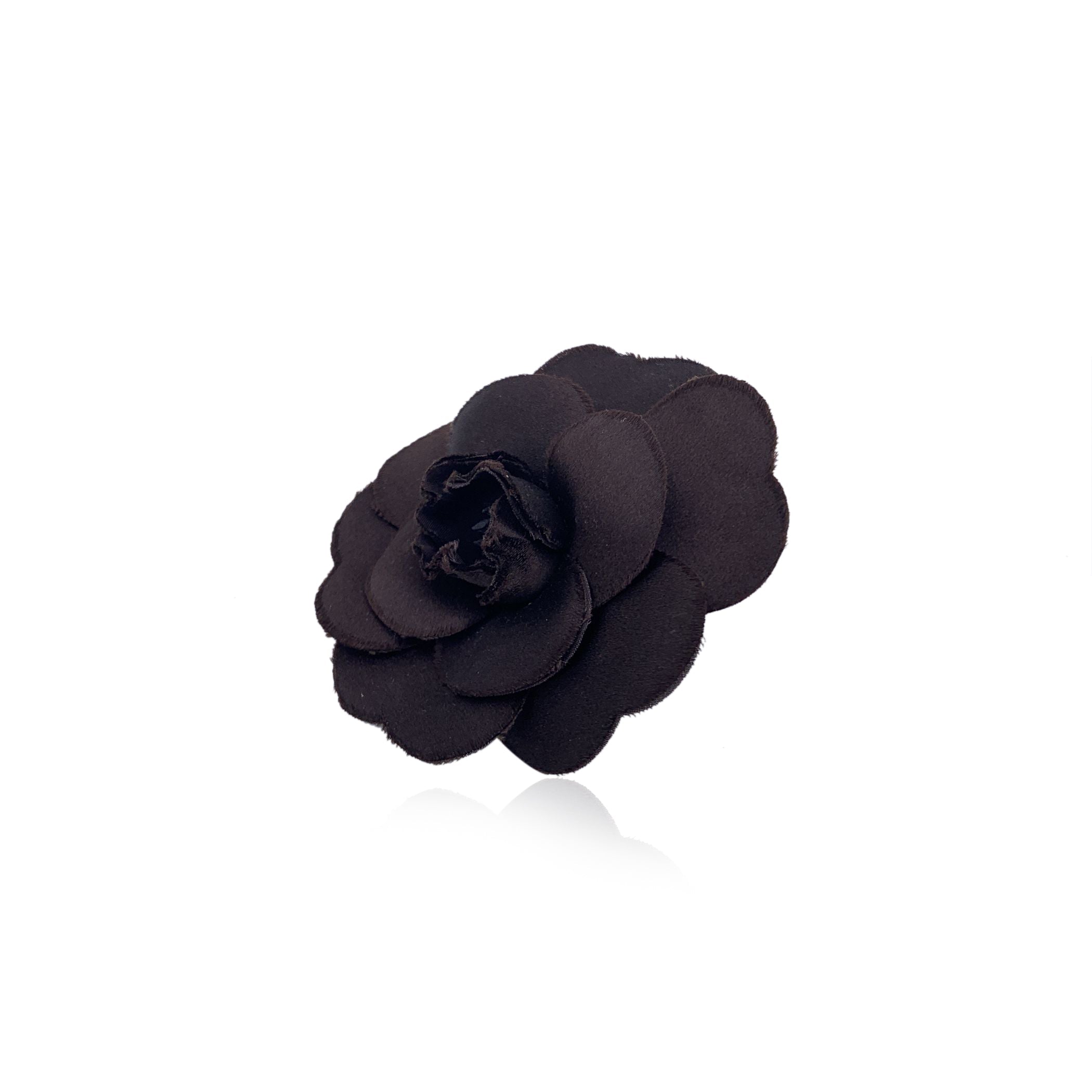 CHANEL Brooches Camelia