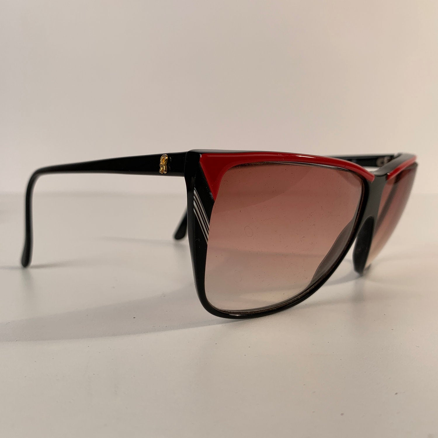 ROBERTA DI CAMERINO Sunglasses