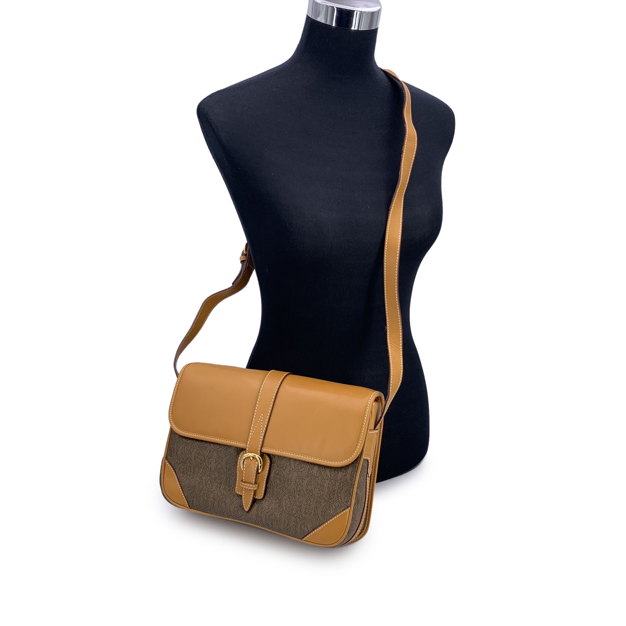 GUCCI Shoulder Bags