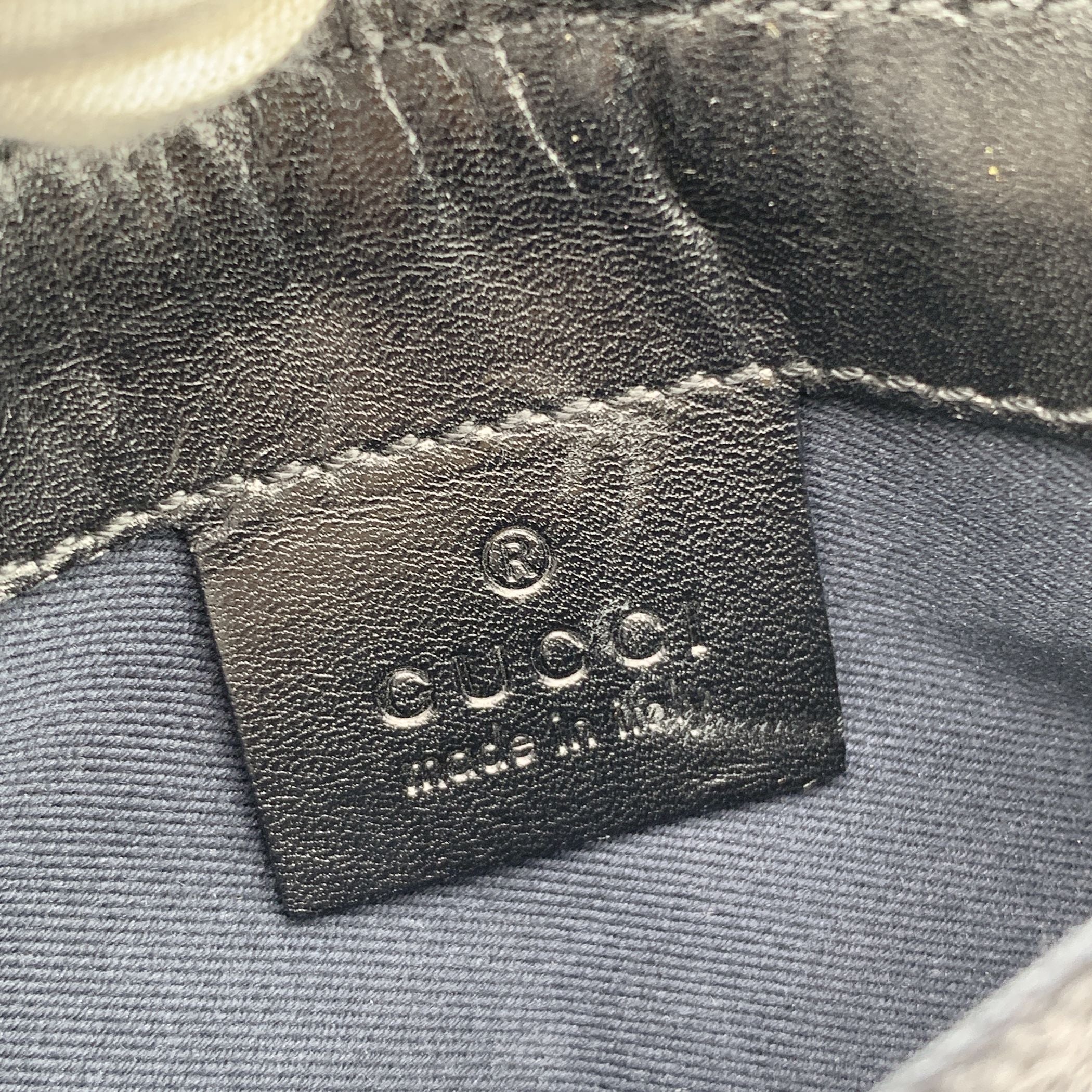 GUCCI Shoulder Bags