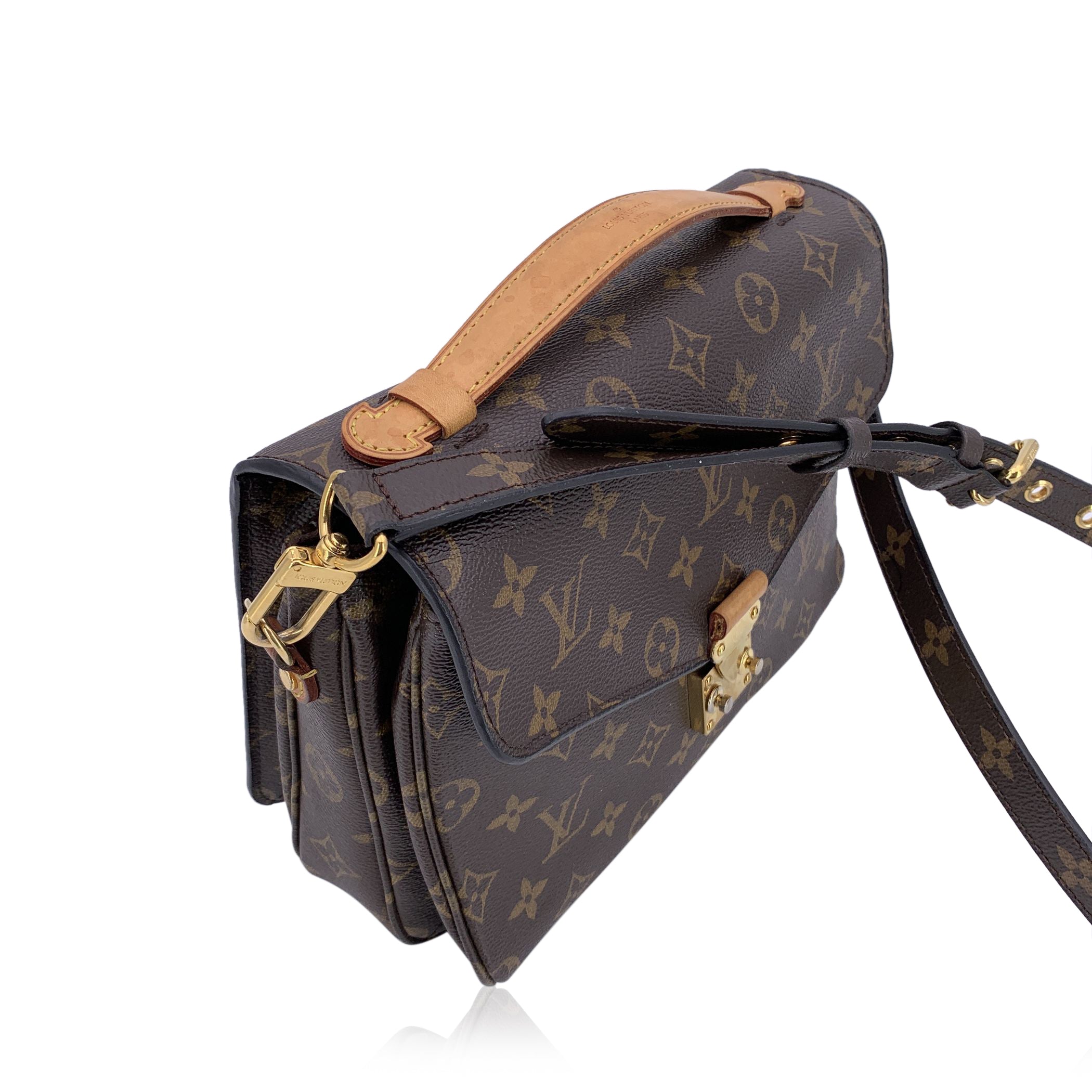 LOUIS VUITTON Crossbody Bags Metis