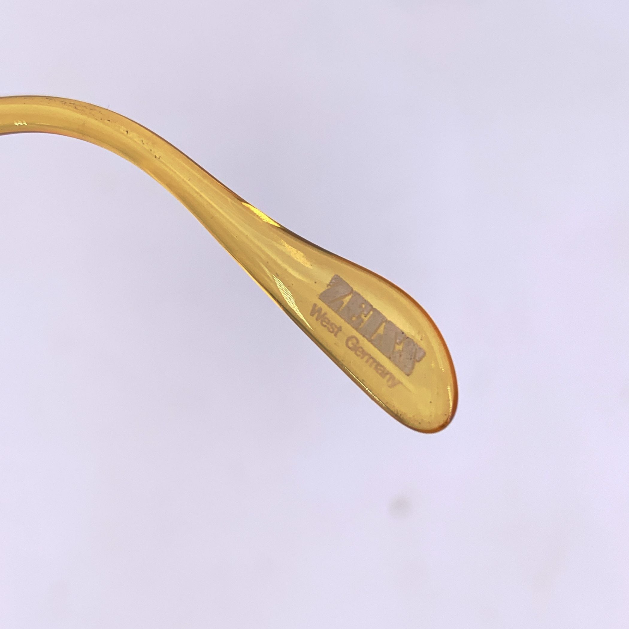 NON SIGNE / UNSIGNED Sunglasses