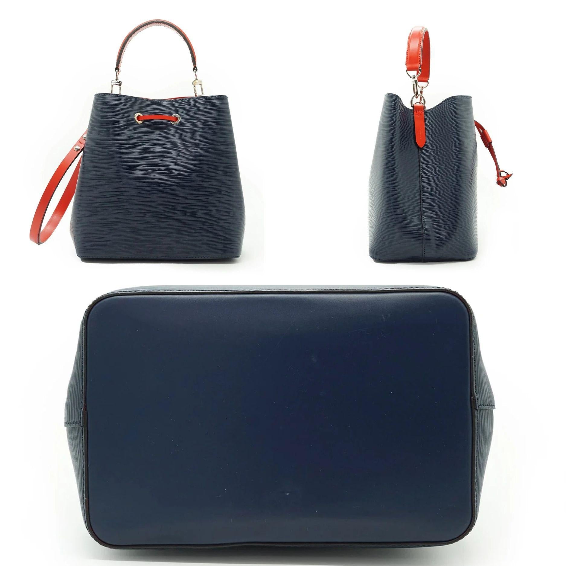 Louis Vuitton NeoNoe Shoulder Bags