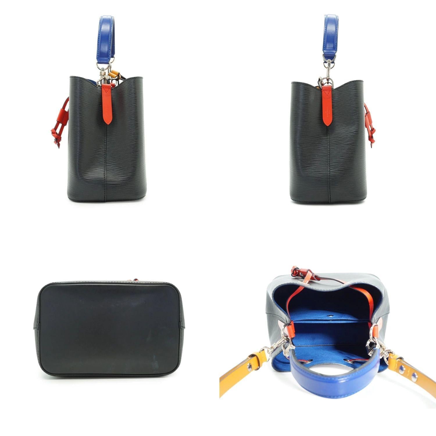 Louis Vuitton NeoNoe BB Shoulder Bags