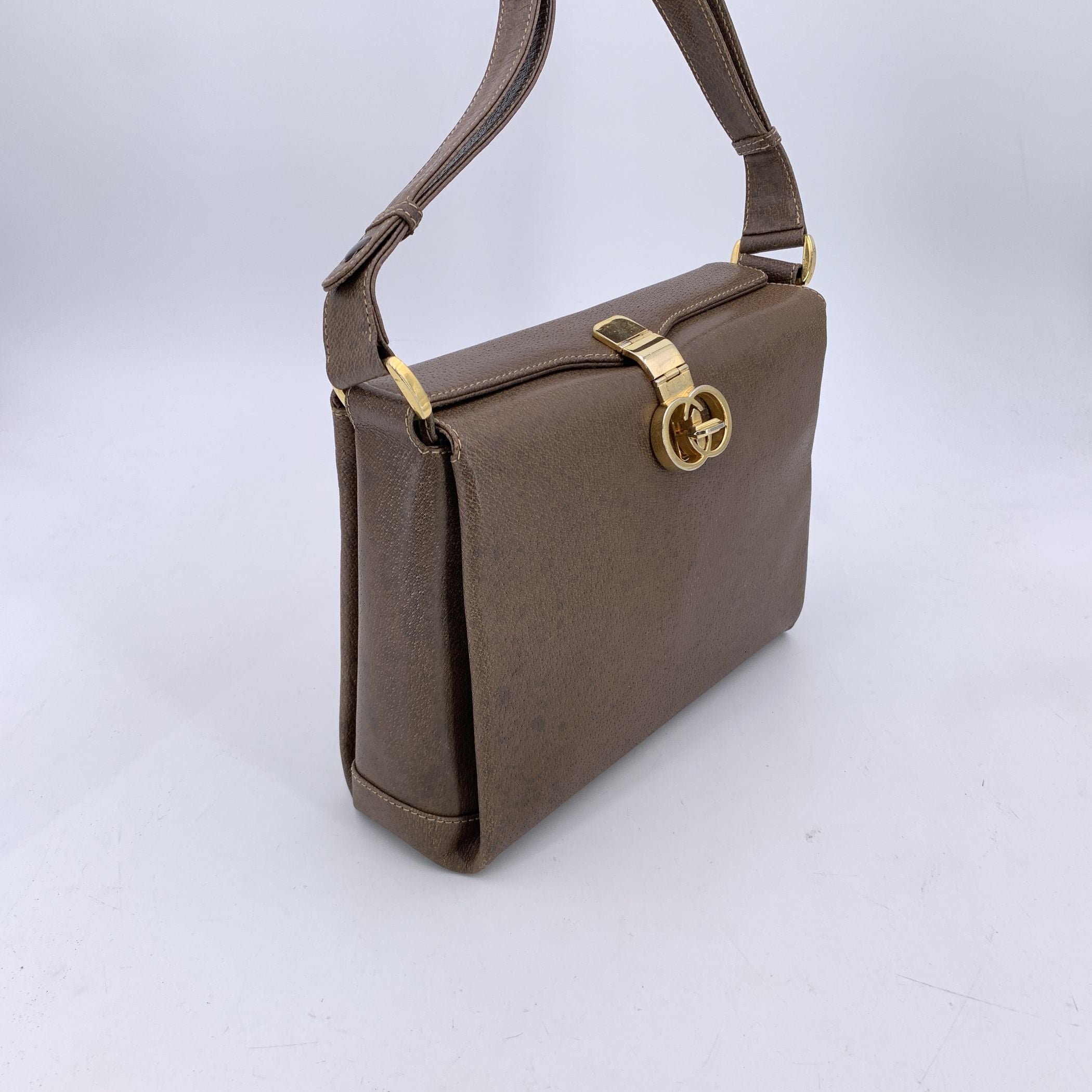 GUCCI Shoulder Bags