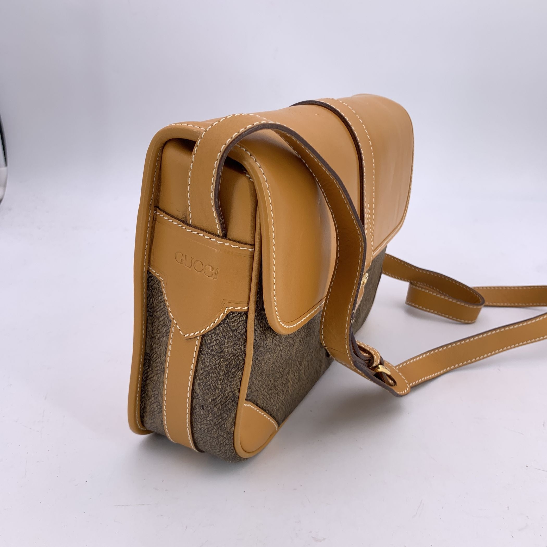 GUCCI Shoulder Bags