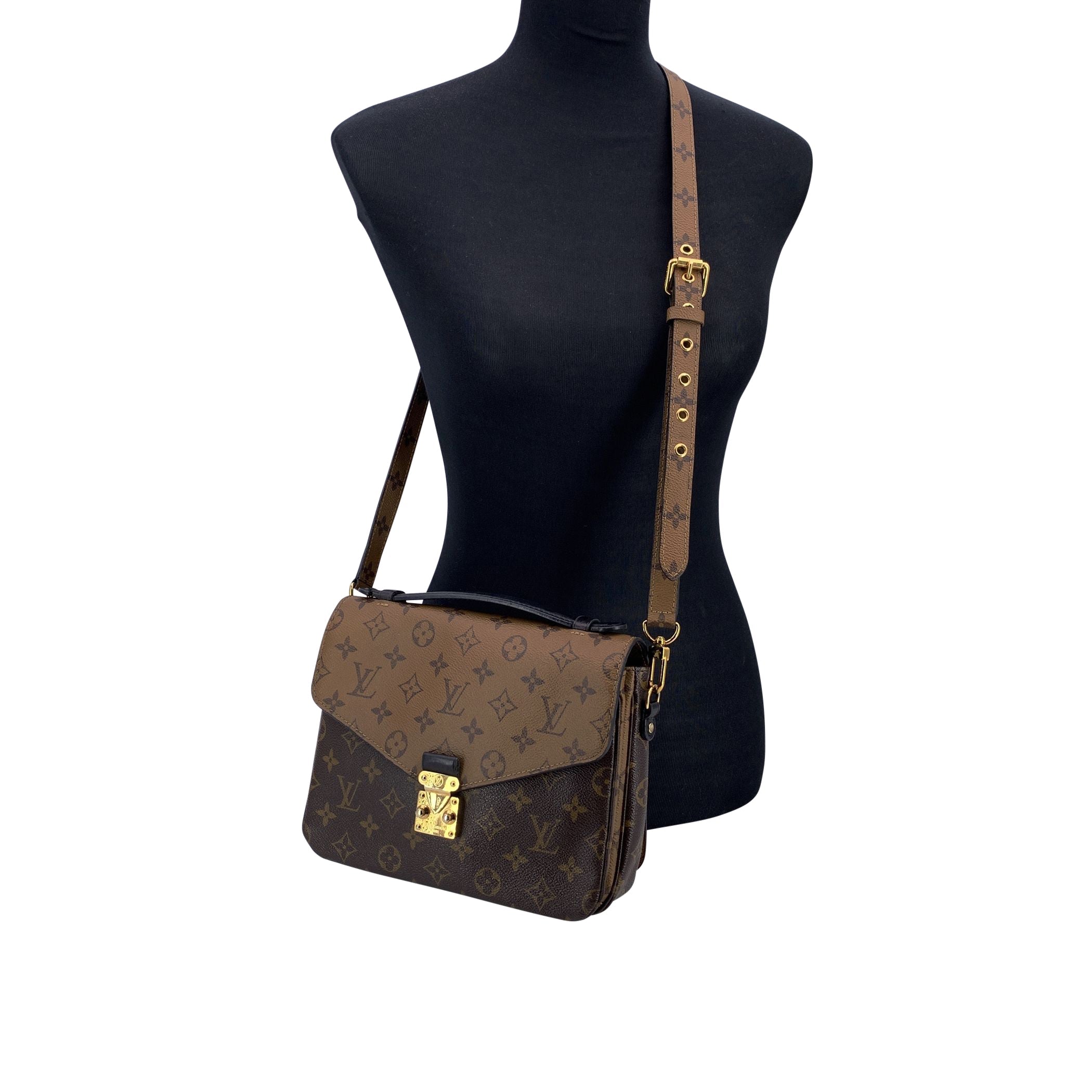 LOUIS VUITTON Crossbody Bags Metis