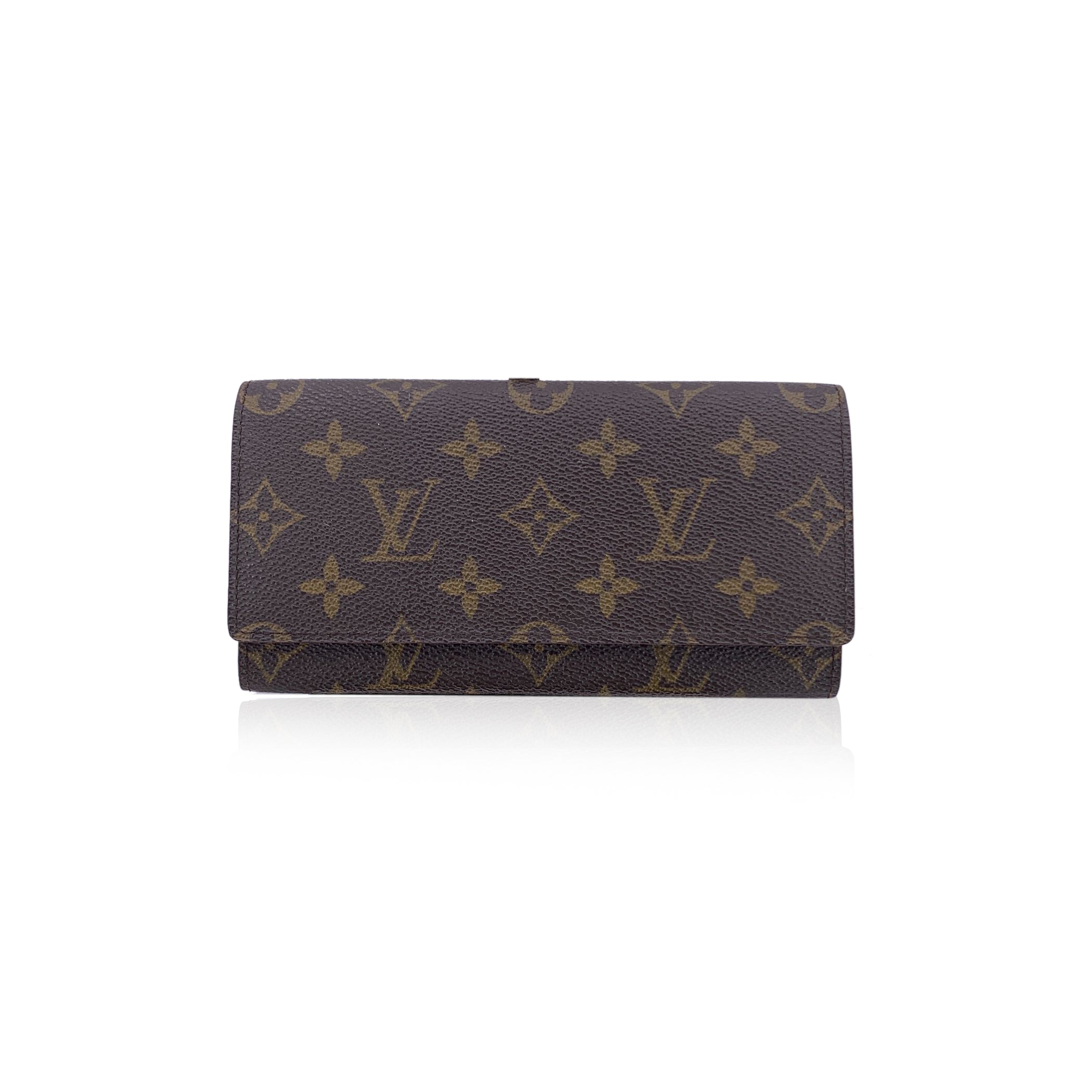 LOUIS VUITTON Wallets