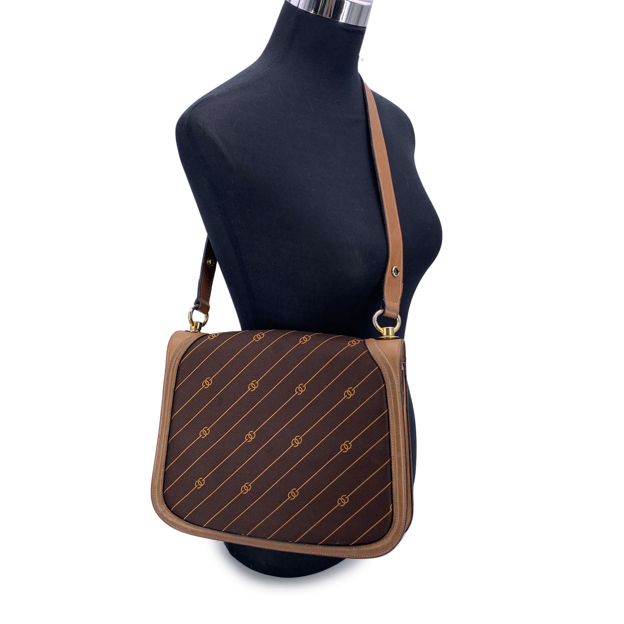 Gucci Logo Diagonal Shoulder Bags