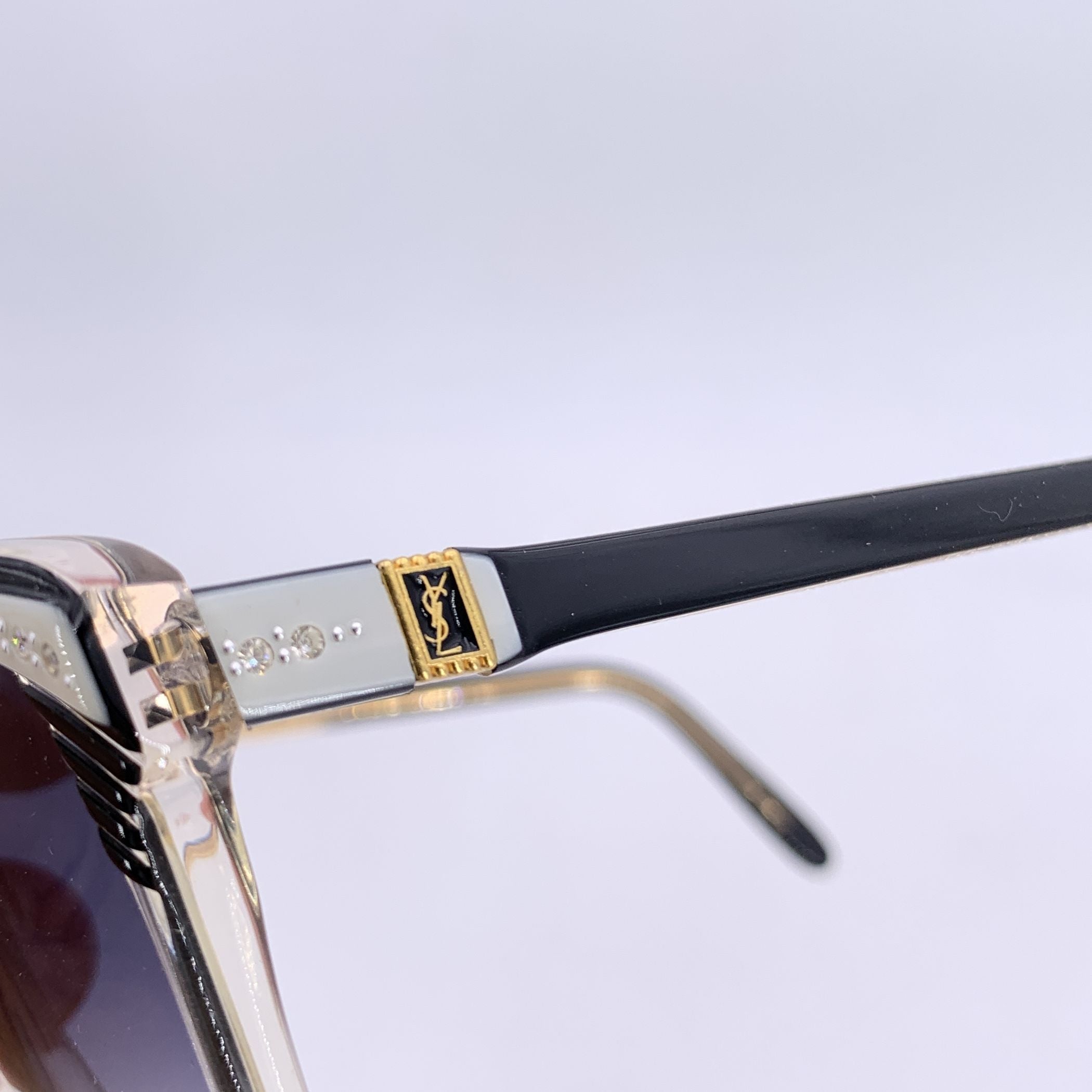 YVES SAINT LAURENT Sunglasses