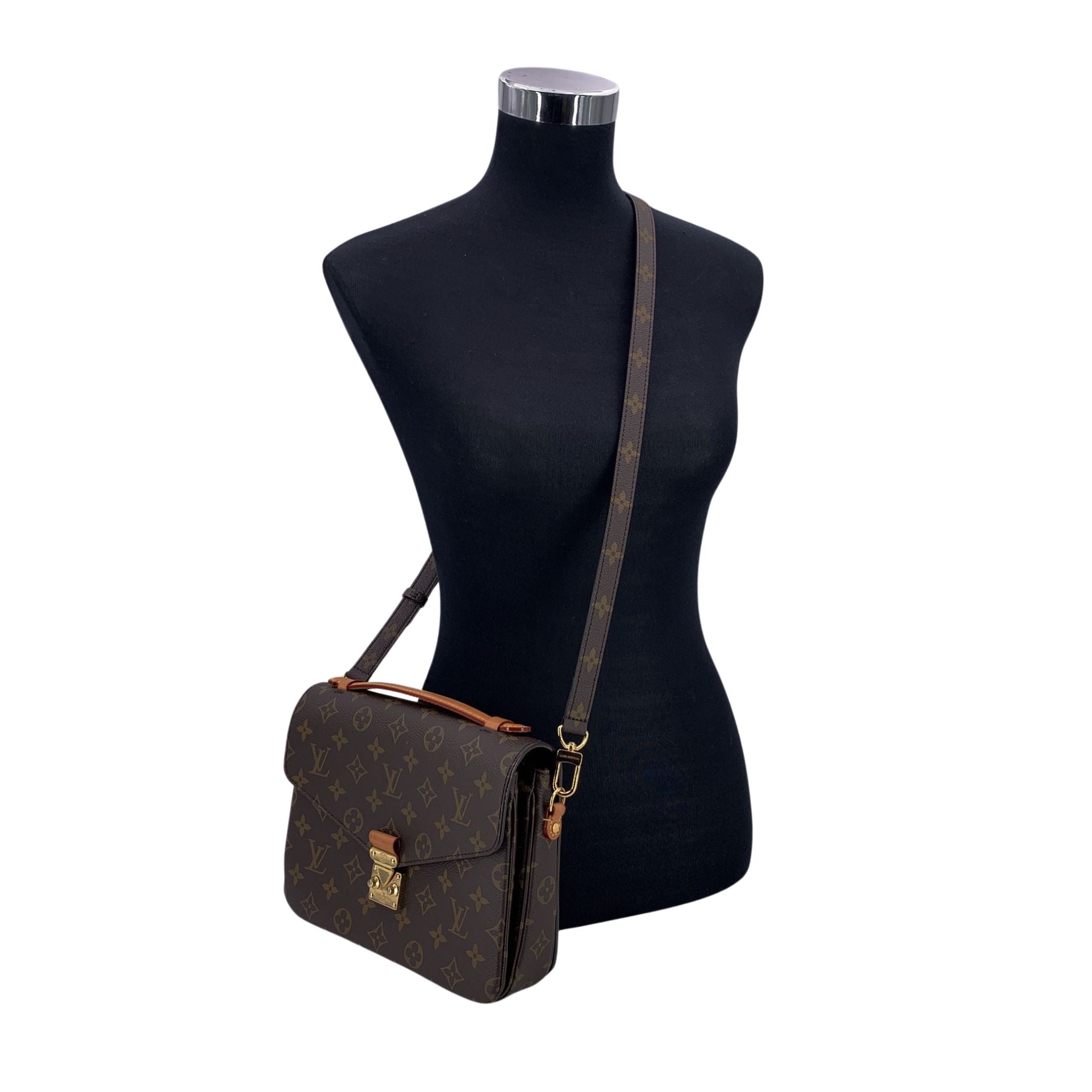 LOUIS VUITTON Crossbody Bags Metis