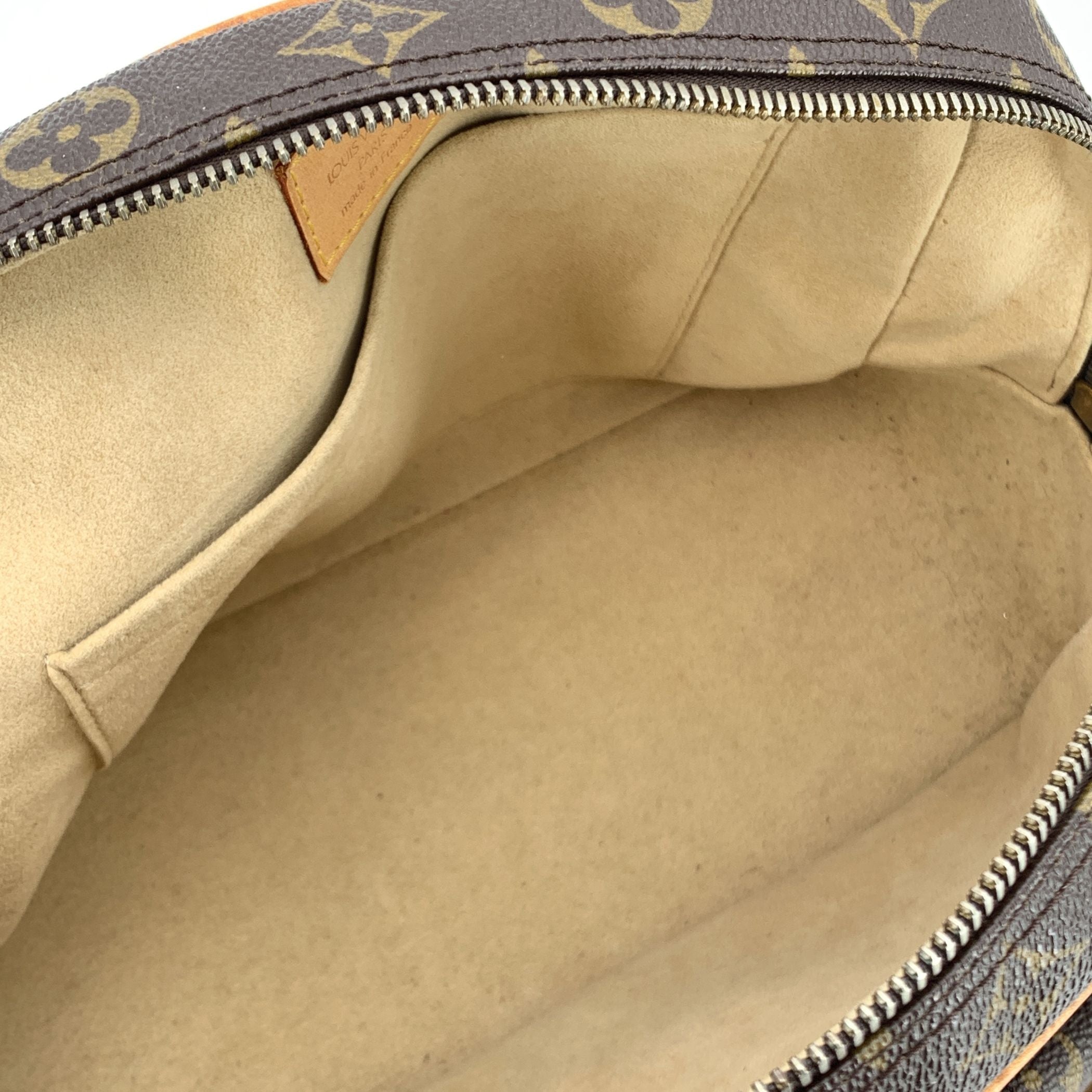LOUIS VUITTON Handbags Manhattan