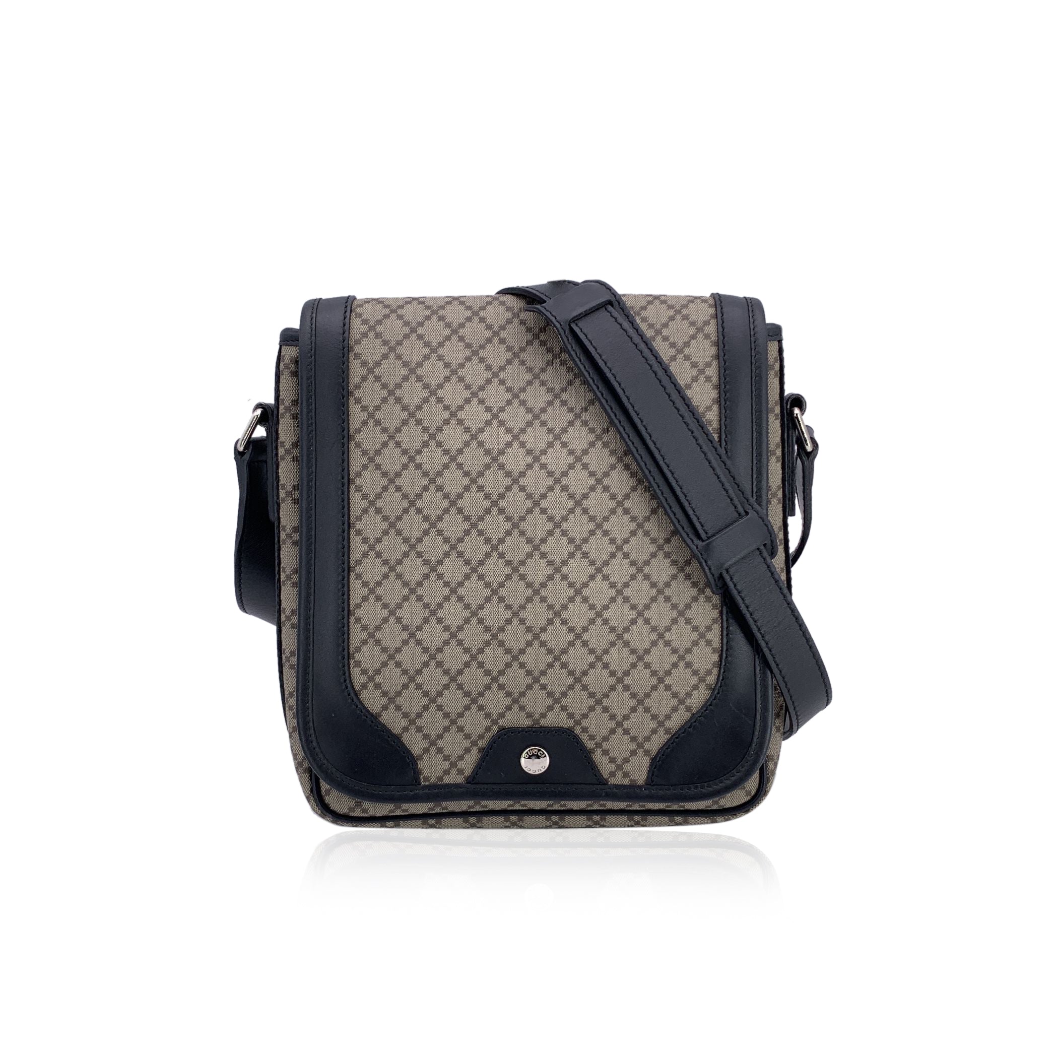 GUCCI Crossbody Bags