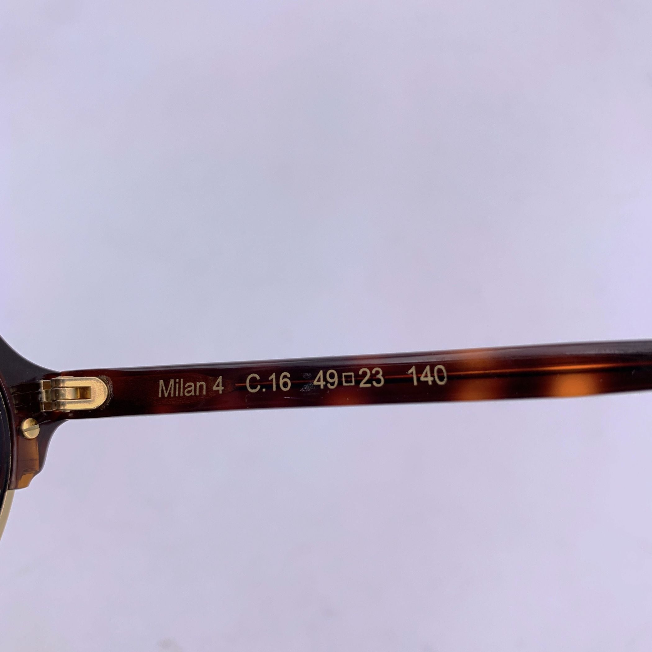 ILLESTEVA Sunglasses