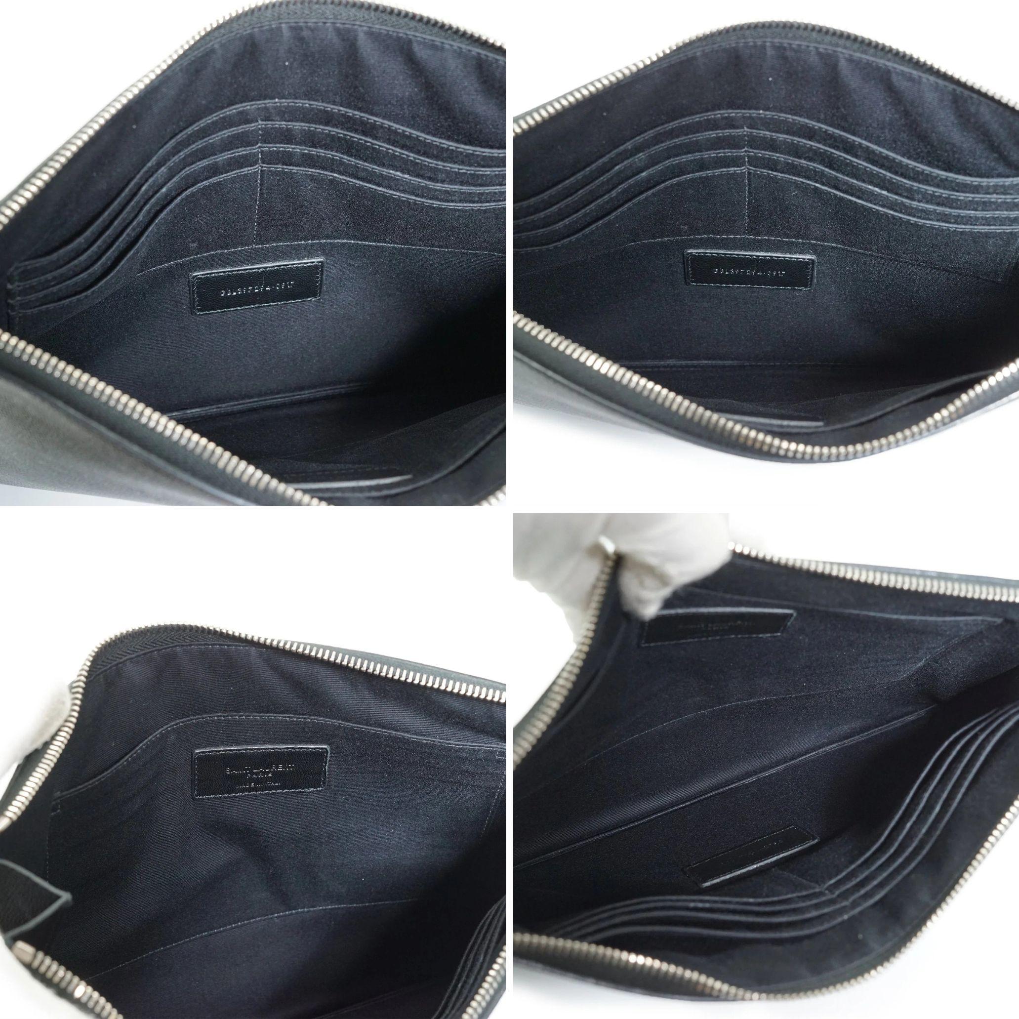 Yves Saint Laurent Grain de Poudre Clutches