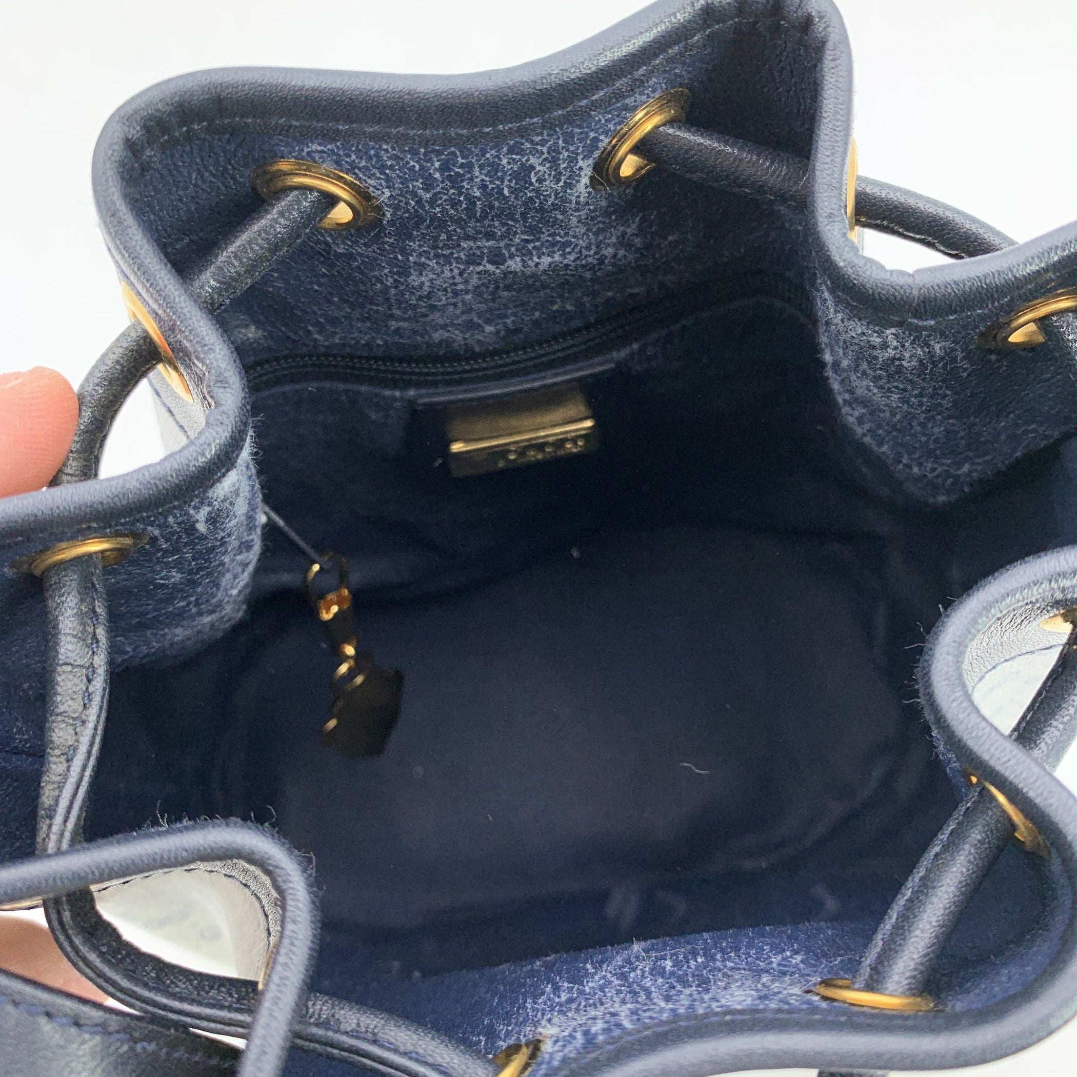 GUCCI Crossbody Bags