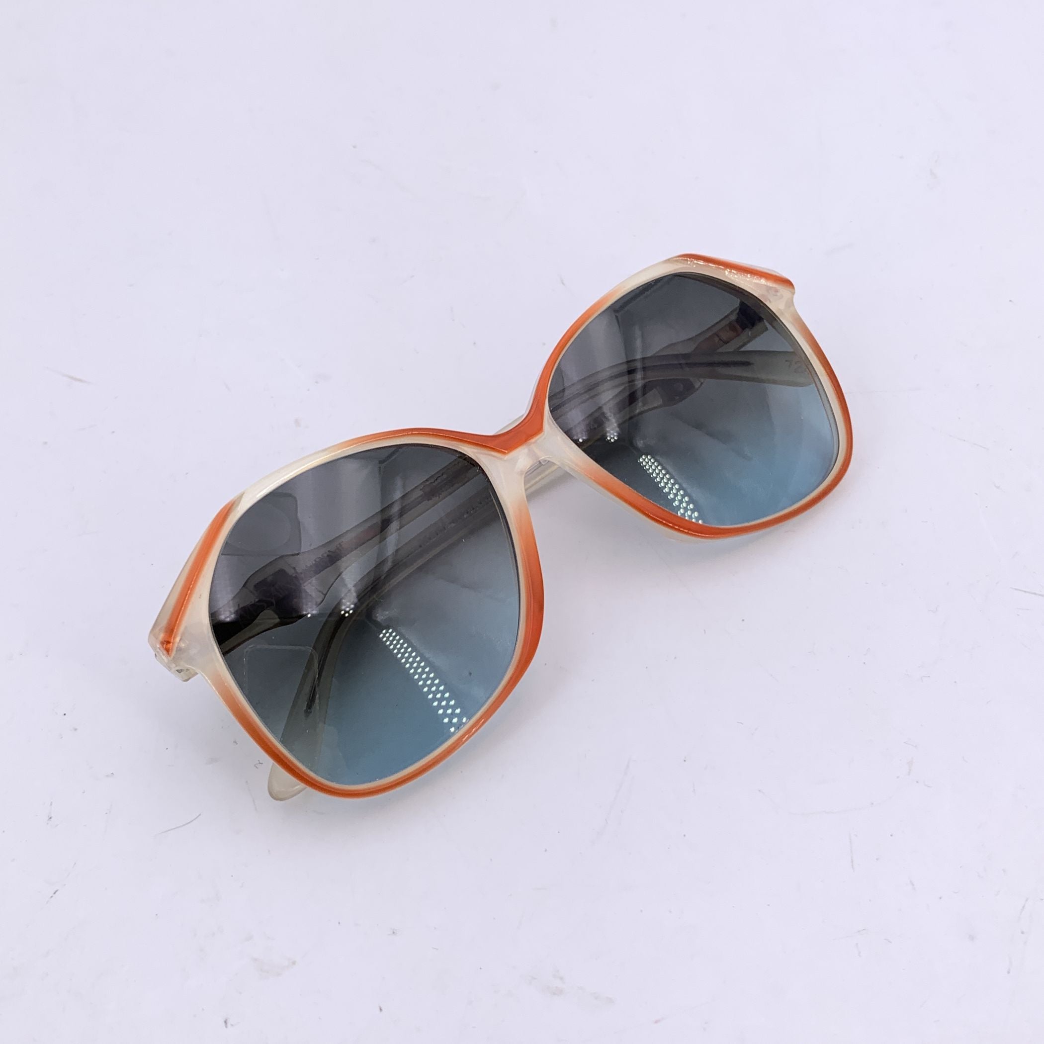 YVES SAINT LAURENT Sunglasses
