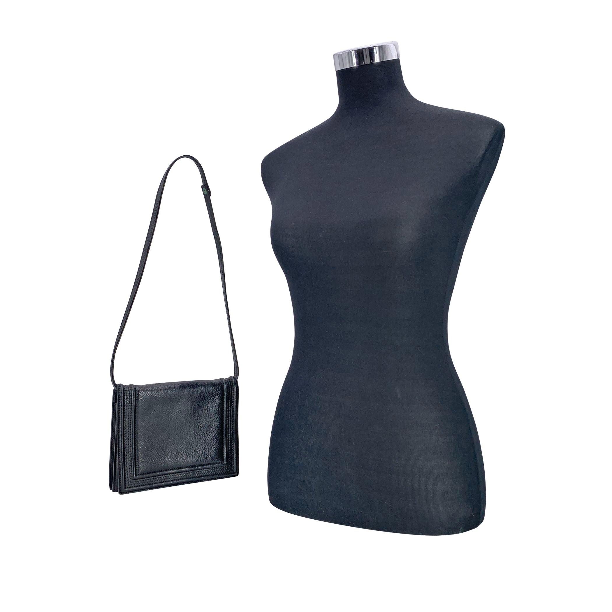 YVES SAINT LAURENT Shoulder Bags