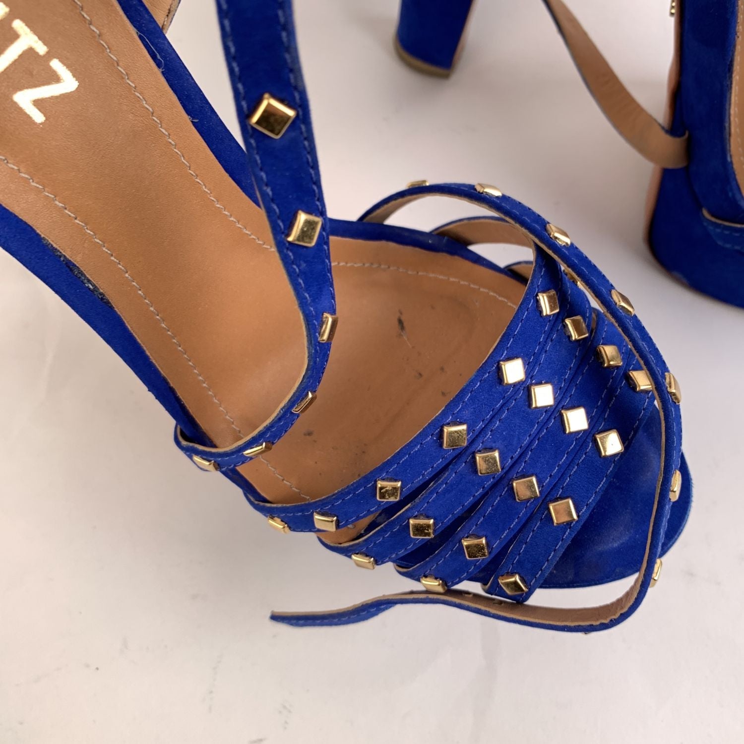 Woobling Women Dancing Shoe T-strap Dance Shoes Closed Toe Chunky Heels  Lightweight Sandals Modern Latin Sandal Blue Gold 8.5 - Walmart.ca