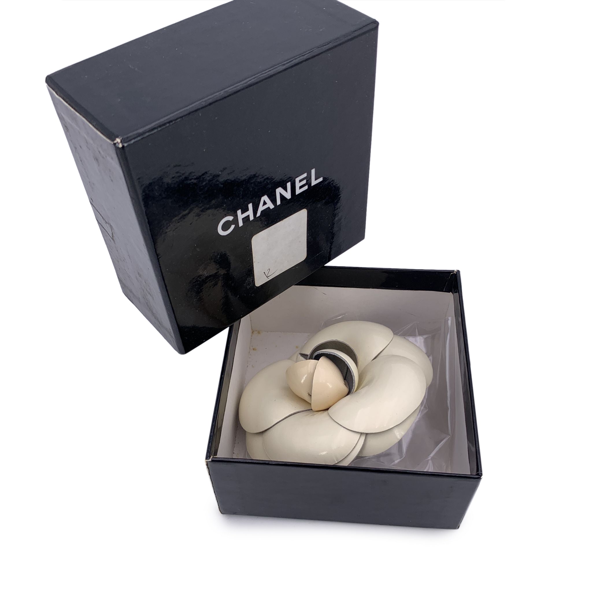 CHANEL Brooches Camelia
