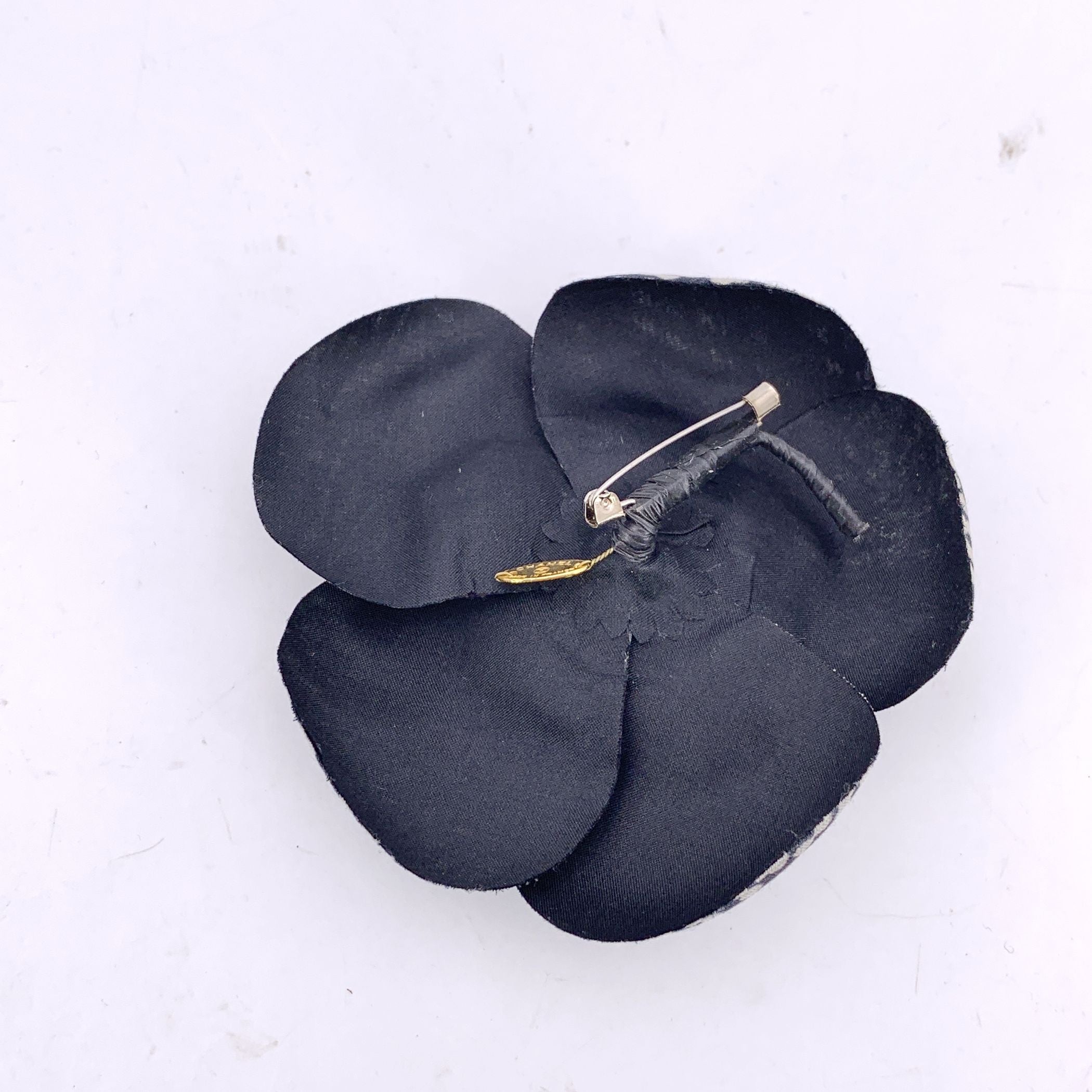 CHANEL Brooches Camelia