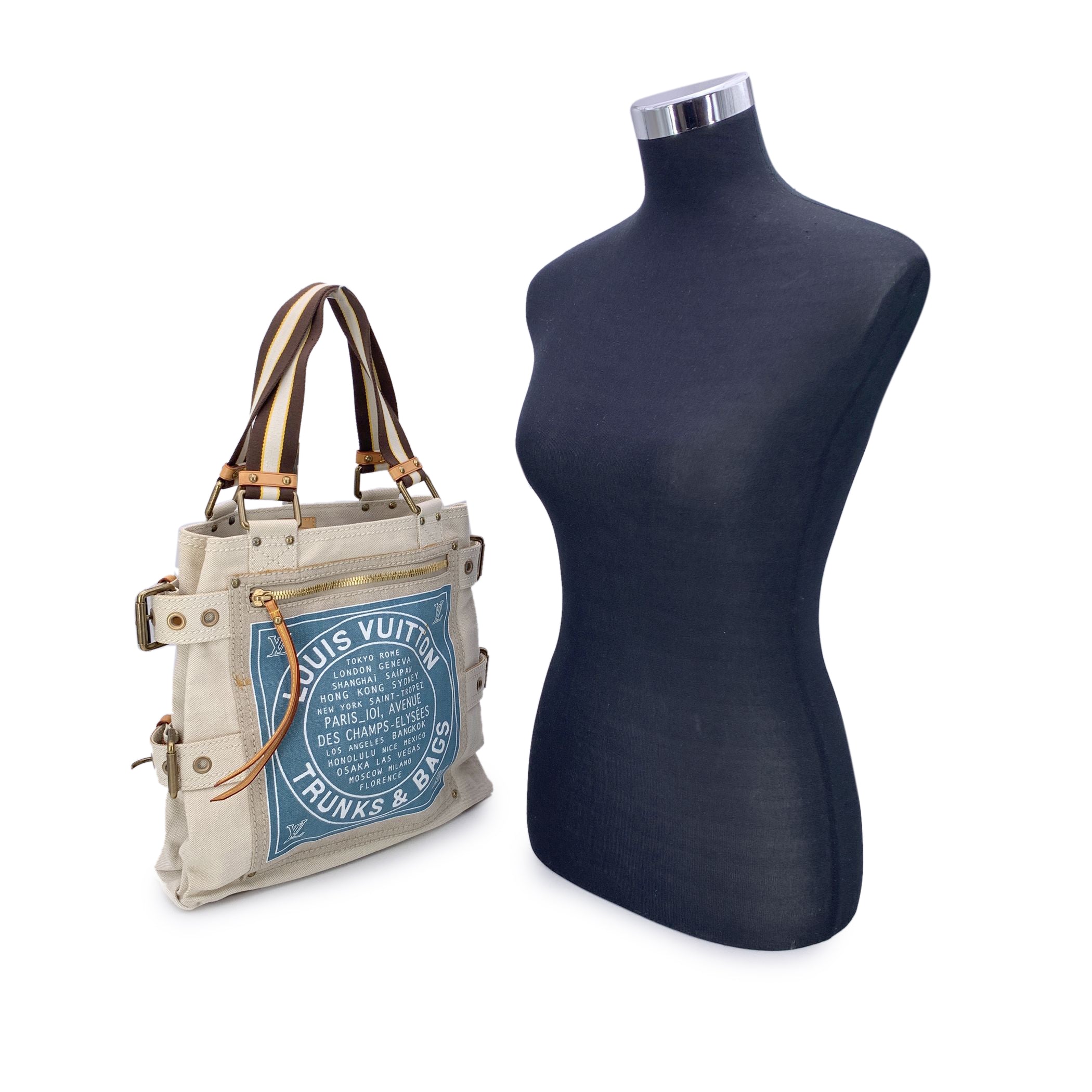 LOUIS VUITTON Totes