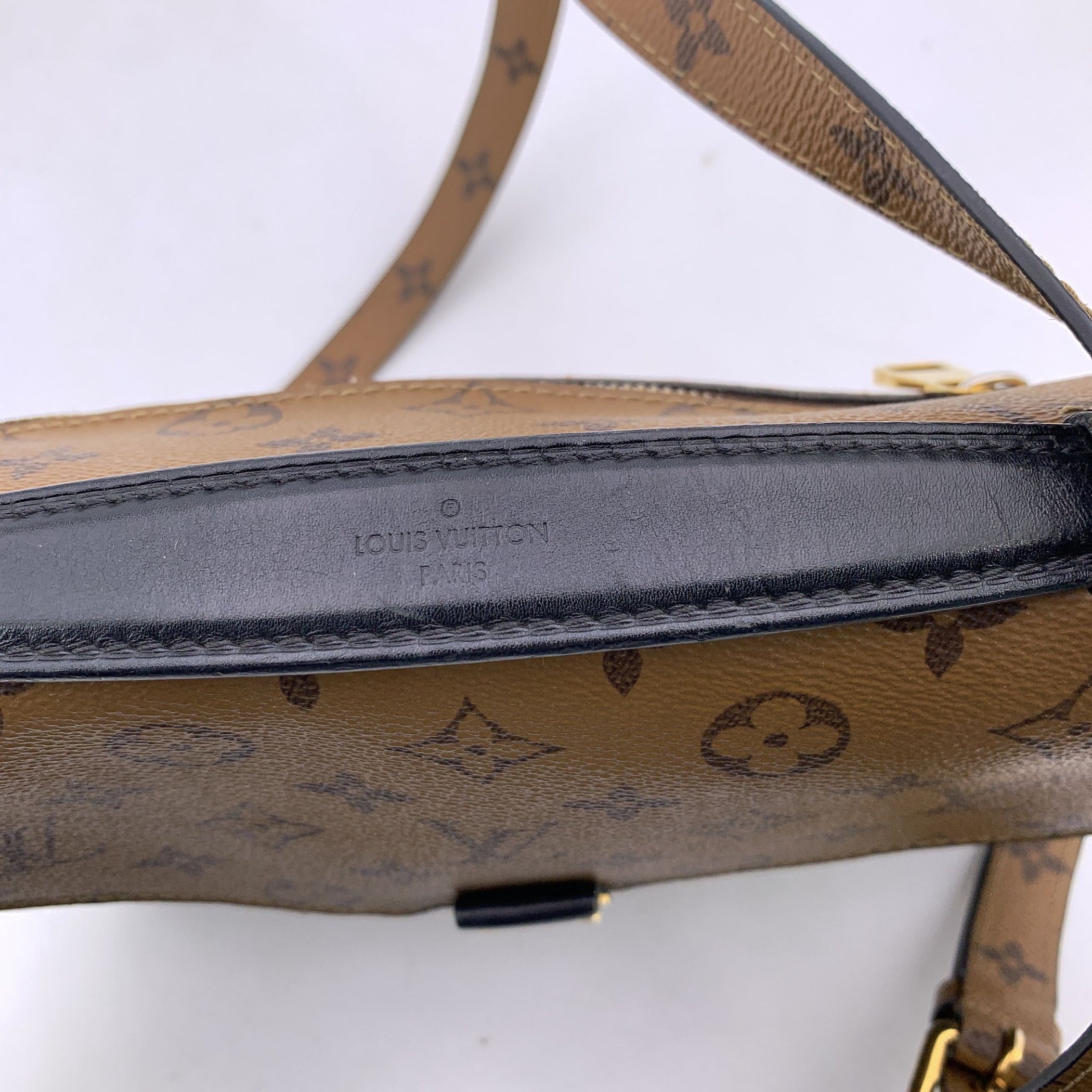 LOUIS VUITTON Crossbody Bags Metis