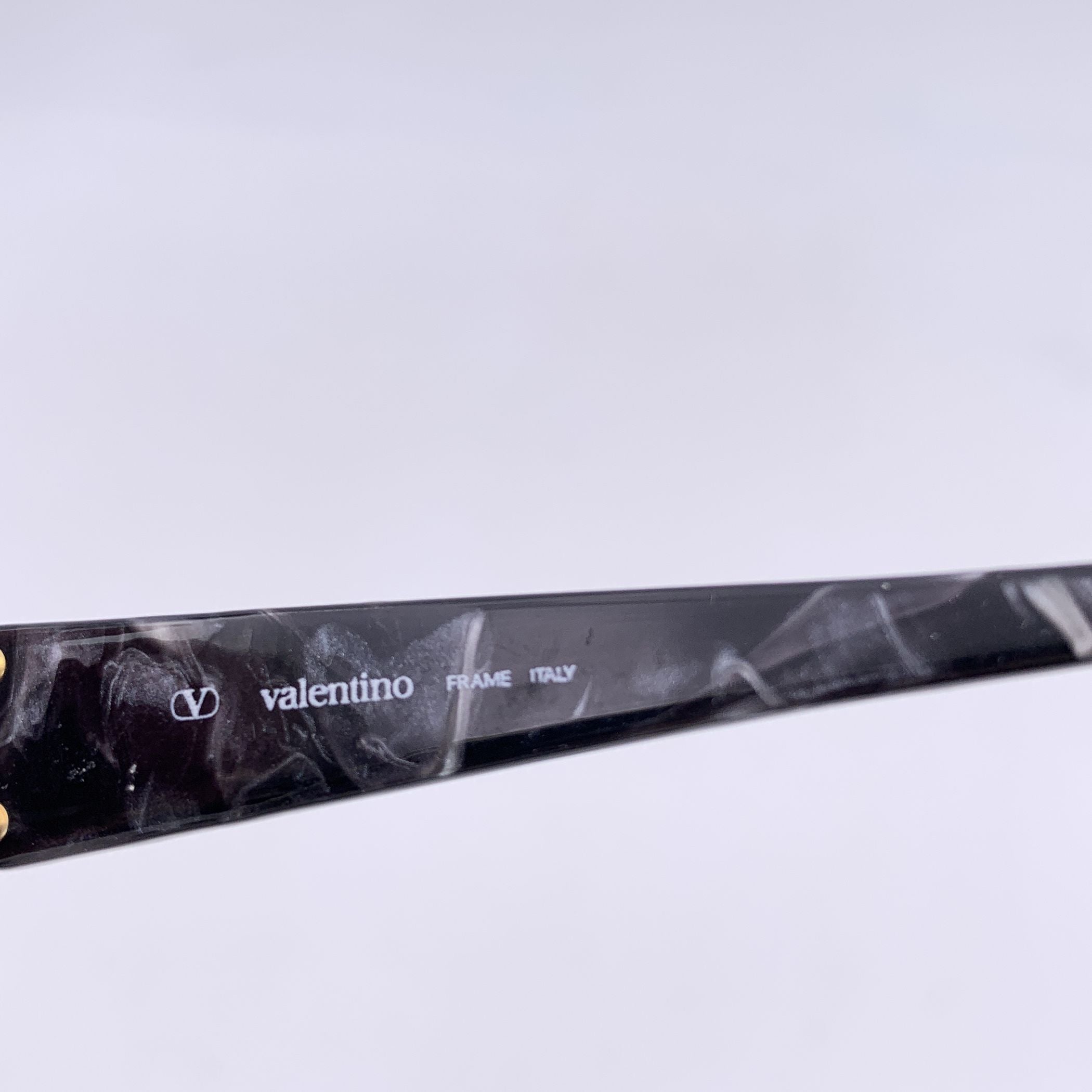 VALENTINO GARAVANI Sunglasses