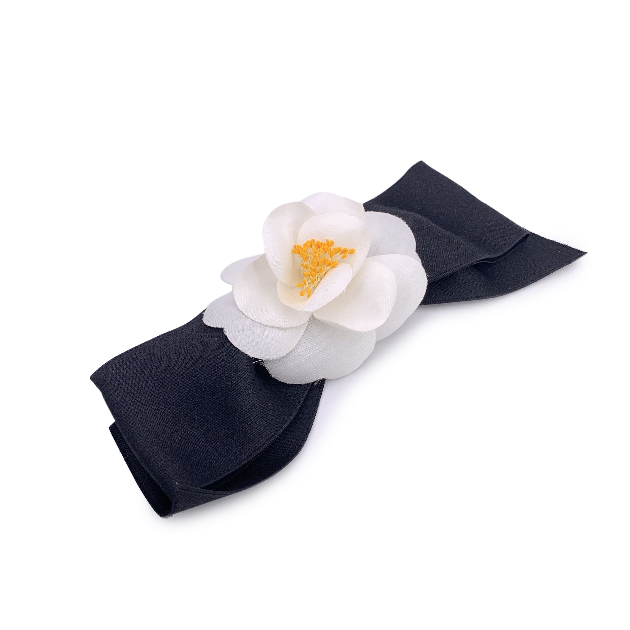 CHANEL Brooches Camellia
