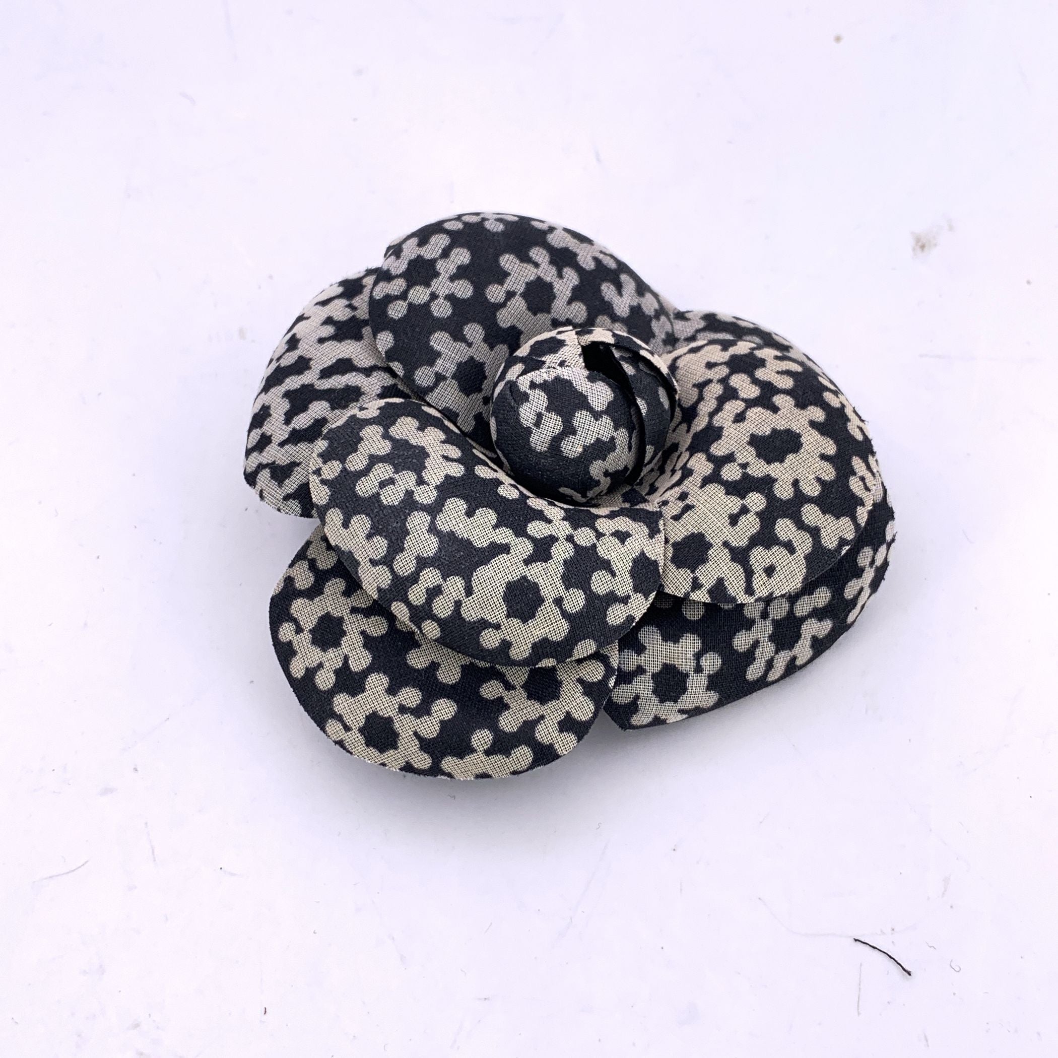 CHANEL Brooches Camelia