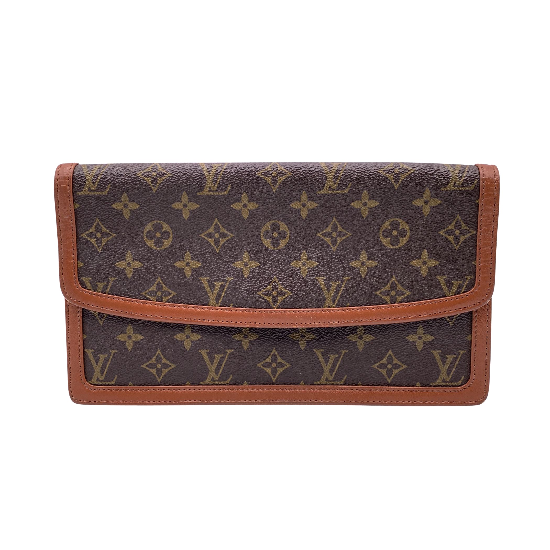 Clutches Louis Vuitton