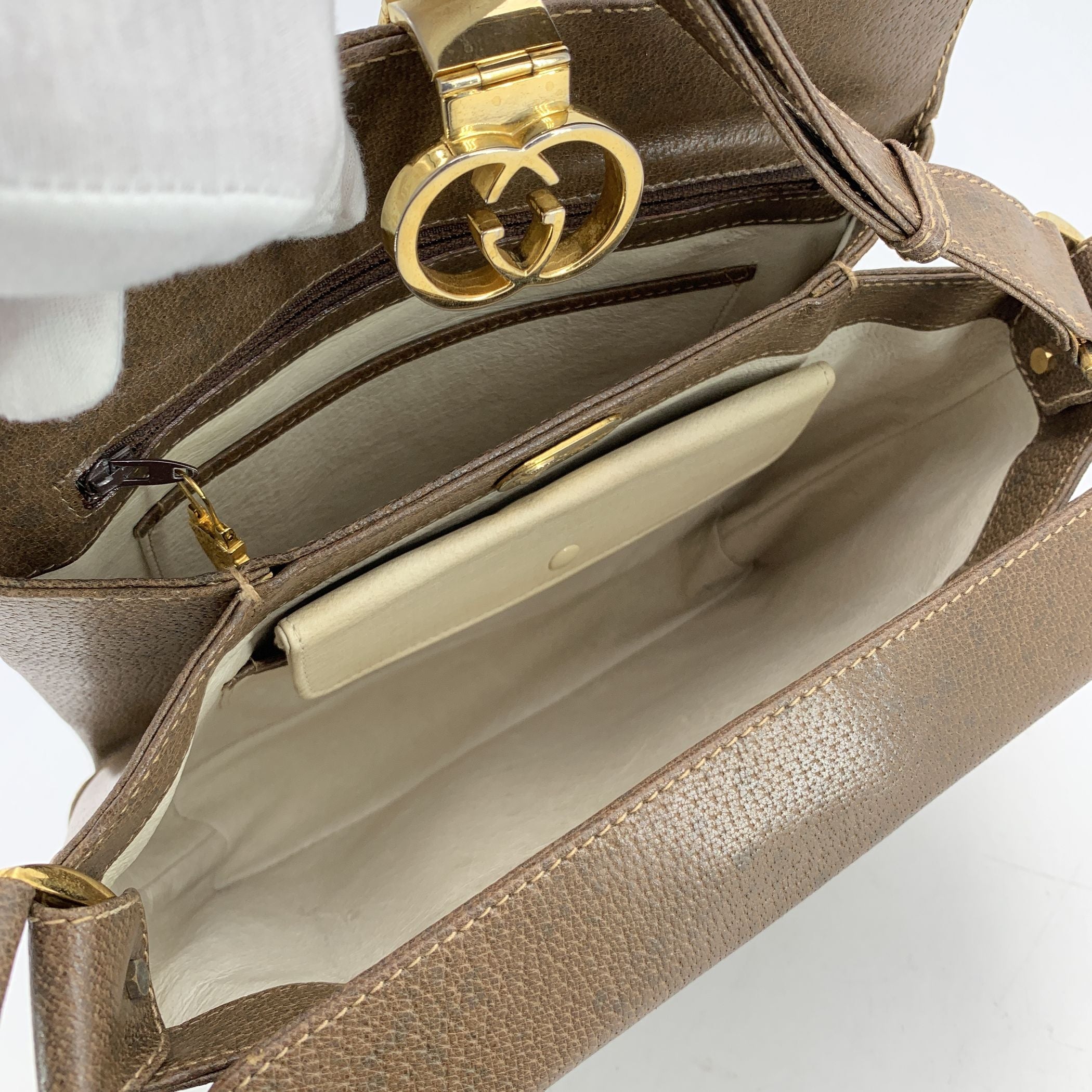 GUCCI Shoulder Bags