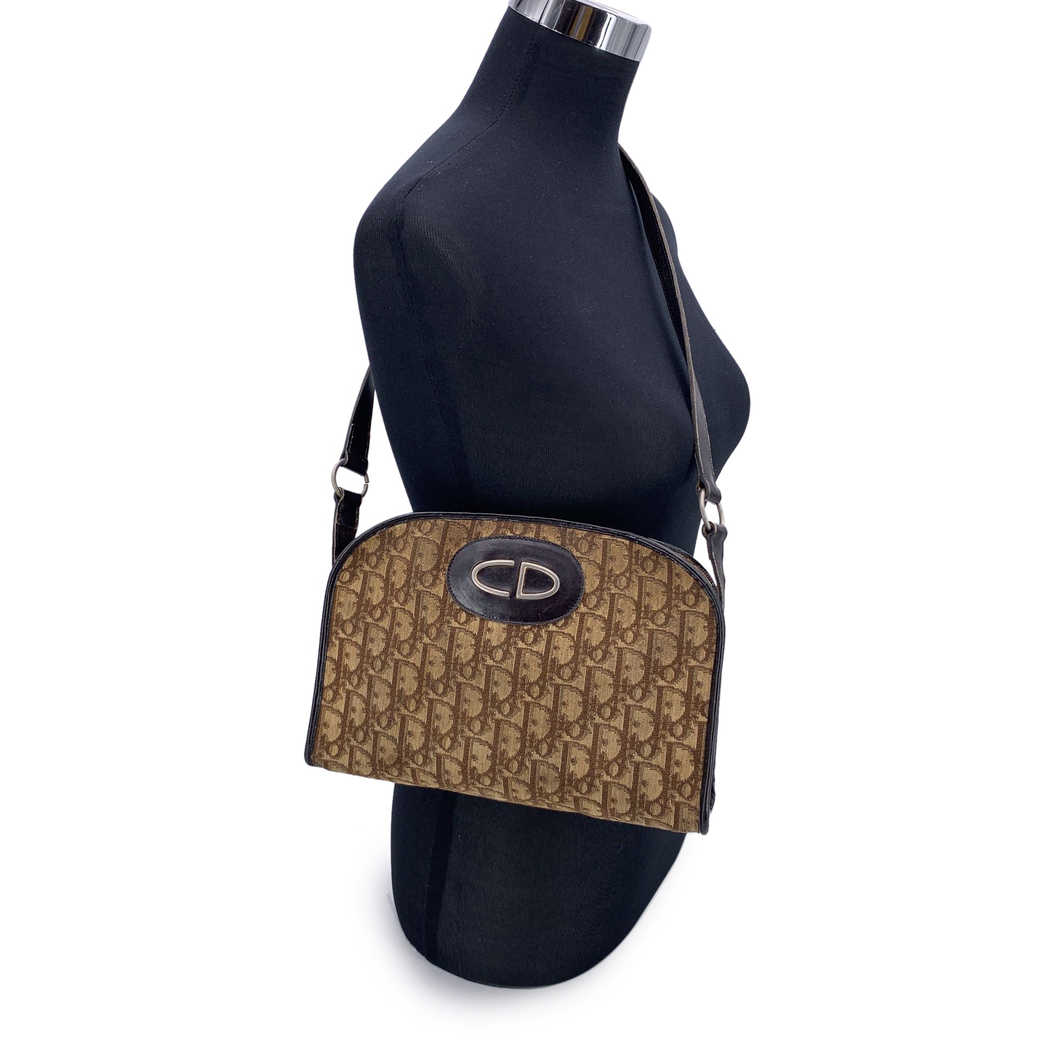DIOR Shoulder Bags