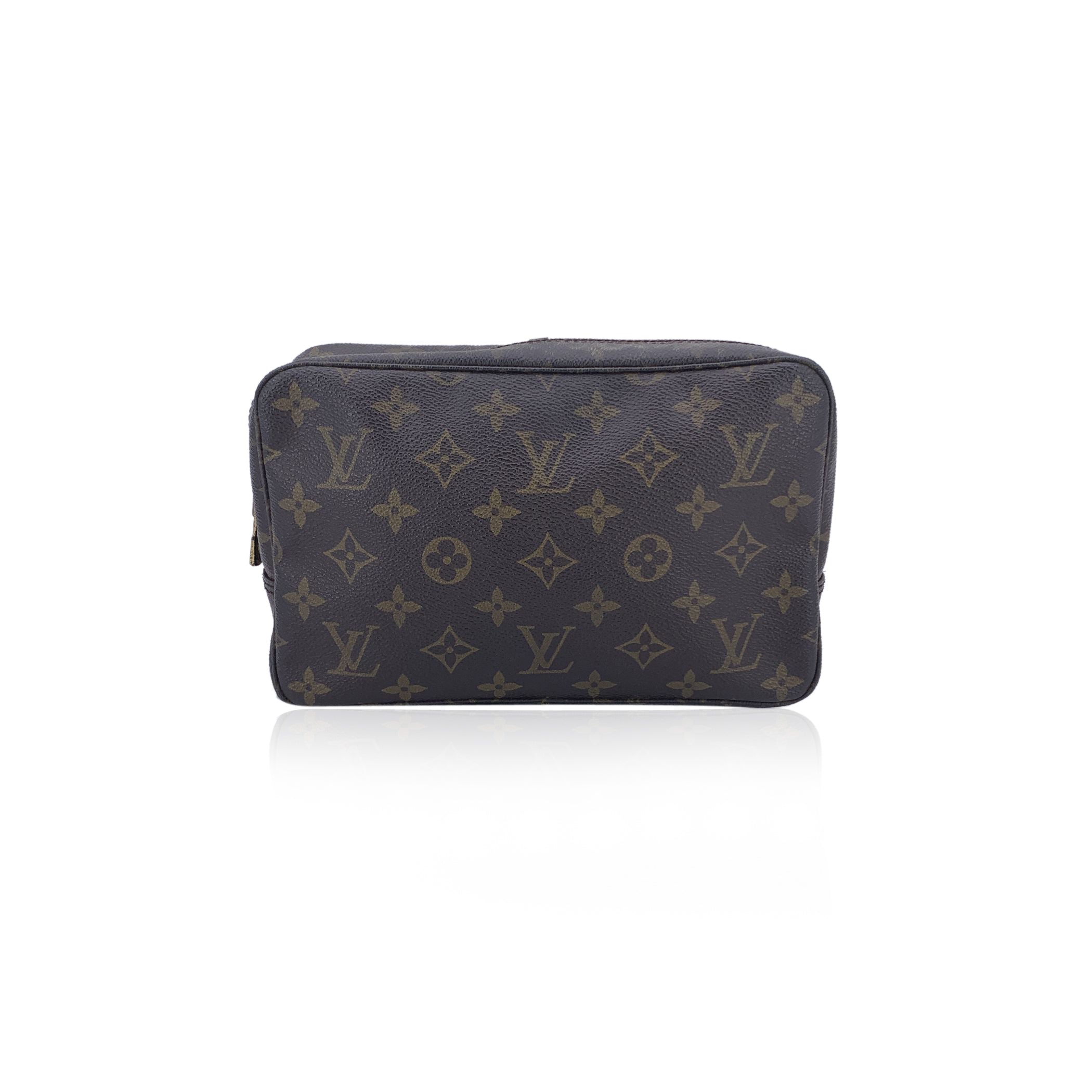LOUIS VUITTON Clutches Trousse de Toilette