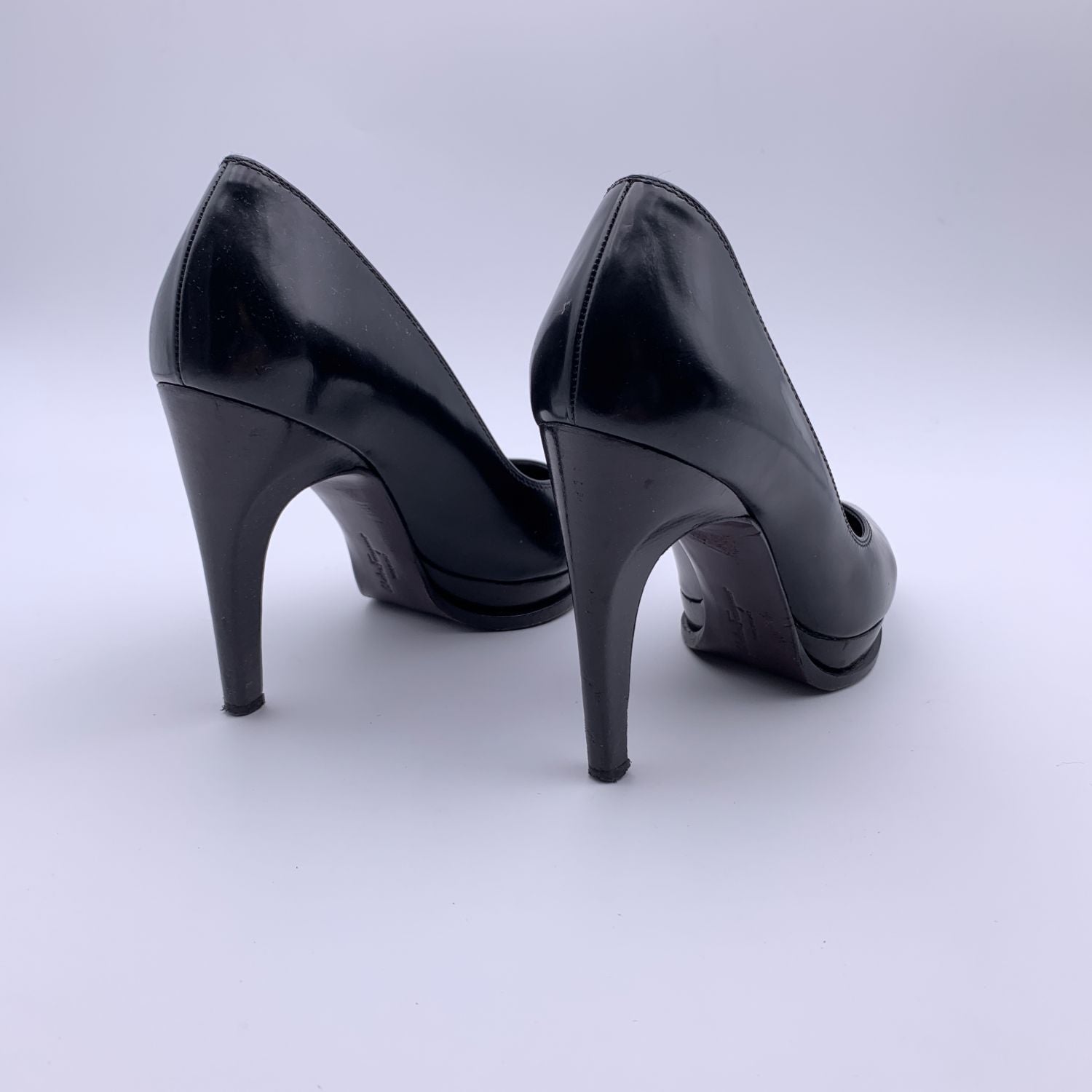 SALVATORE FERRAGAMO Heels