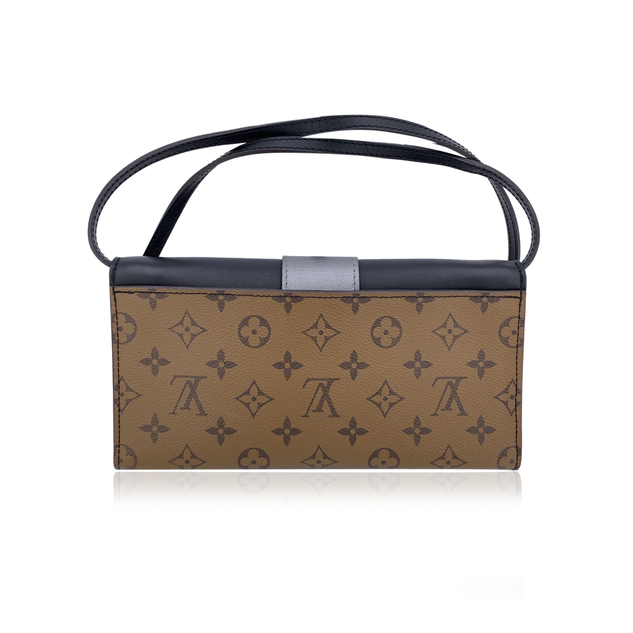 LOUIS VUITTON Clutches