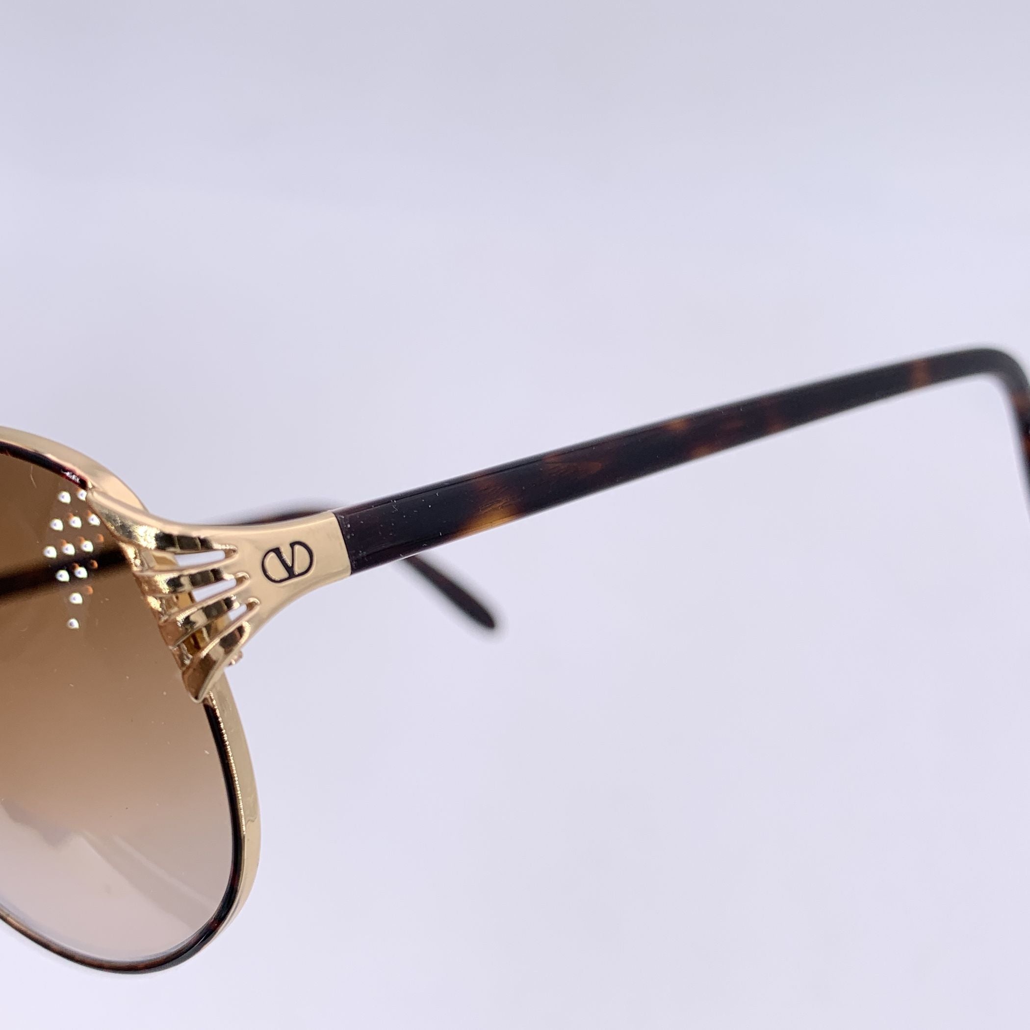 VALENTINO GARAVANI Sunglasses