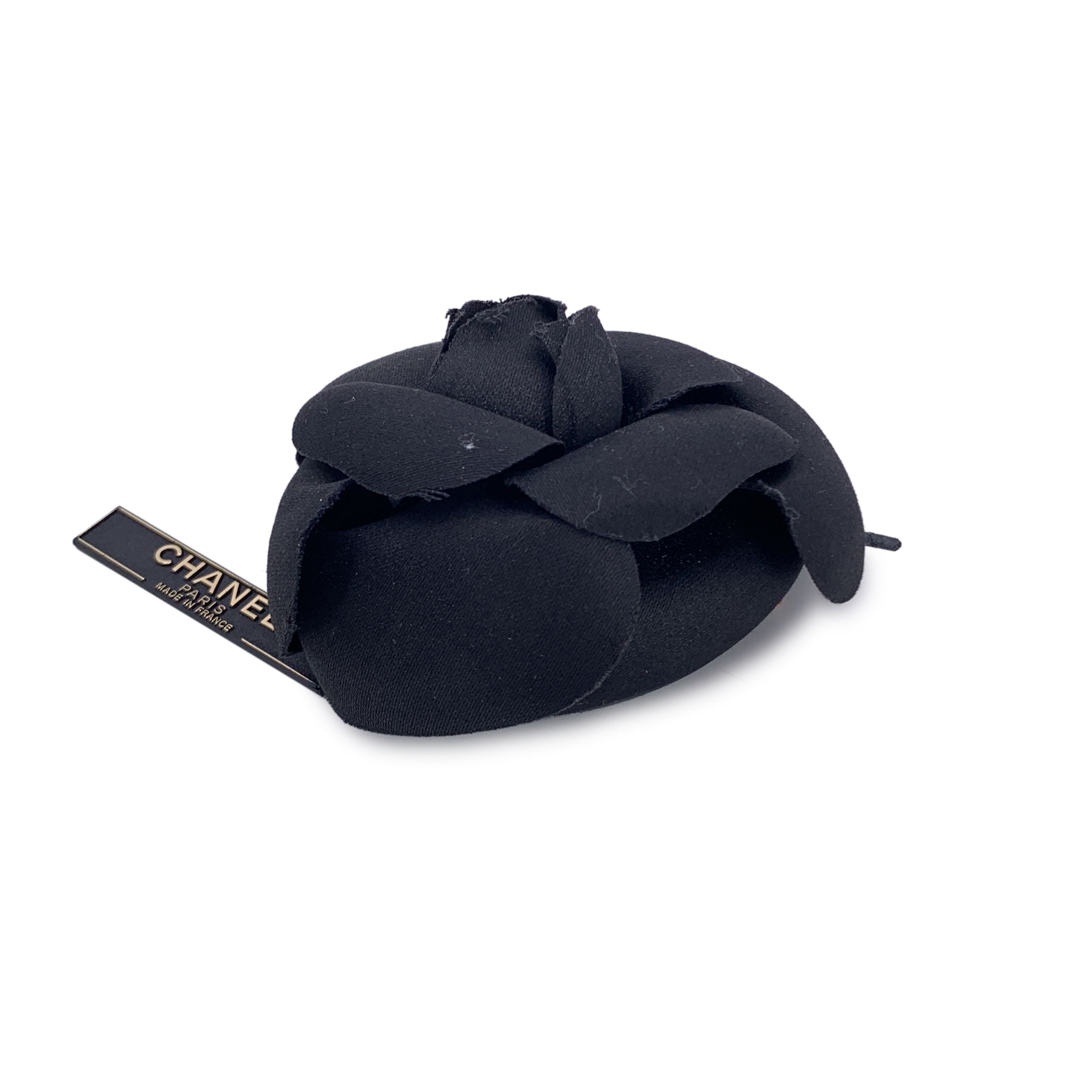 CHANEL Brooches Camelia