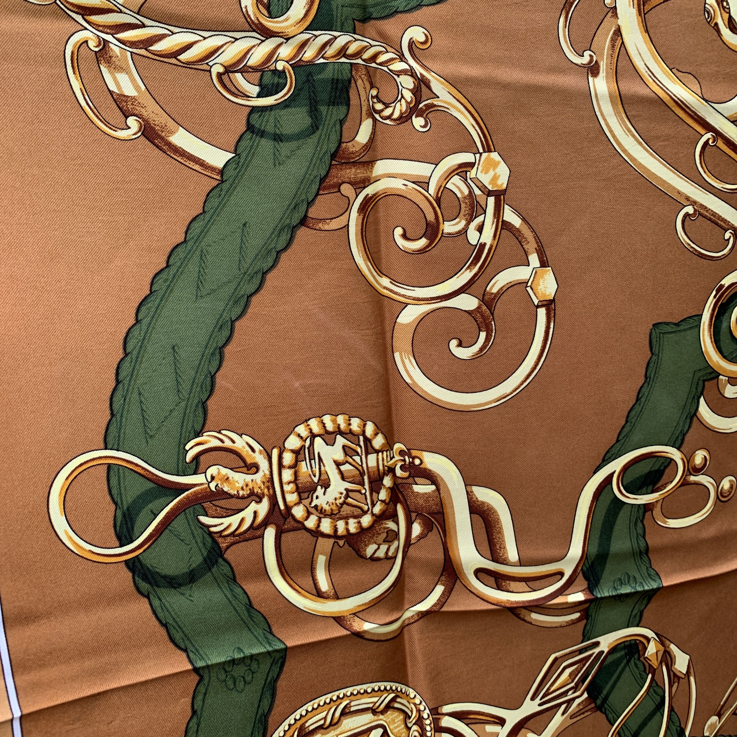 HERMES Scarves Profile Selliere